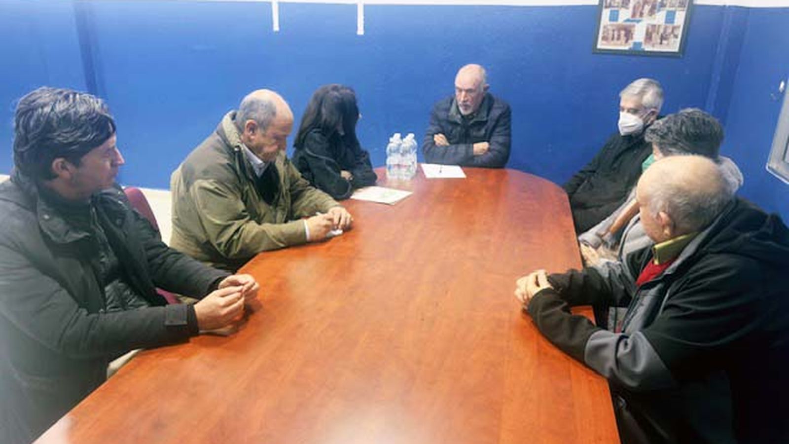 Wenceslao Font y María López Zambrano en la reunión con la Federación Local de Asociaciones Vecinales Onuba 2025.