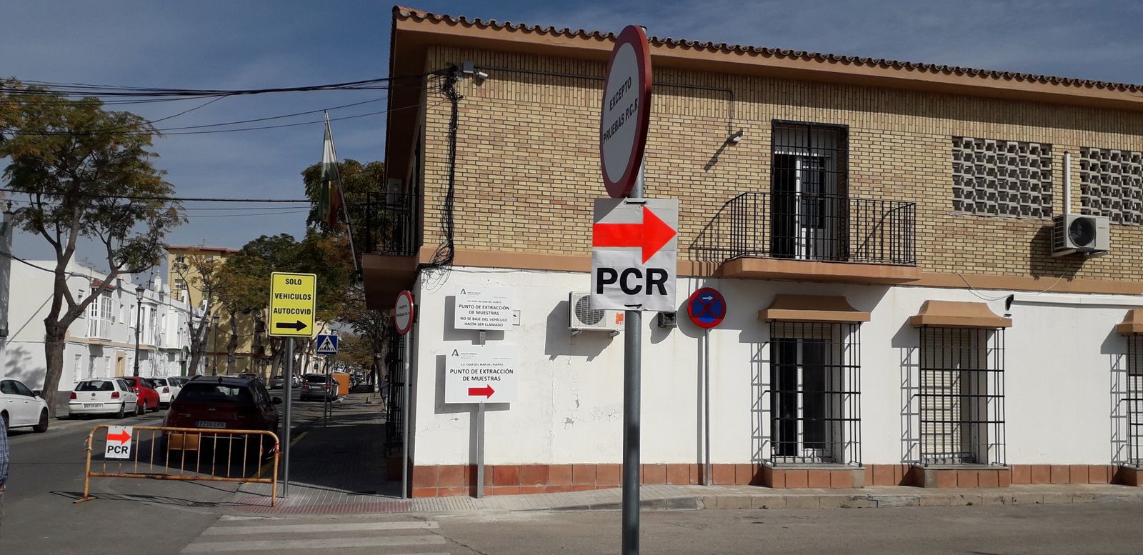 Una imagen del acceso al punto  Covid en El Puerto.