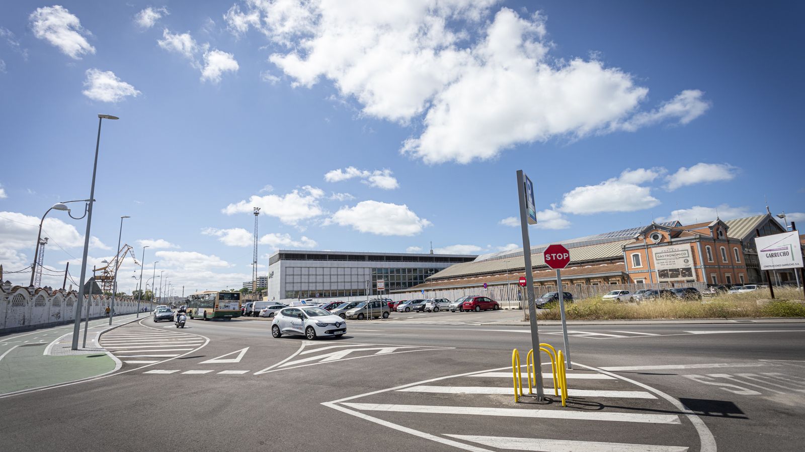 Primer tramo de la avenida de Astilleros.