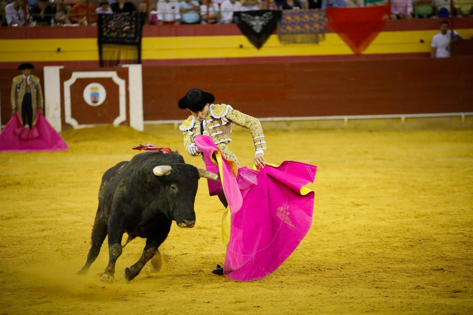 Imágenes de la corrida de toros en Roquetas de Mar