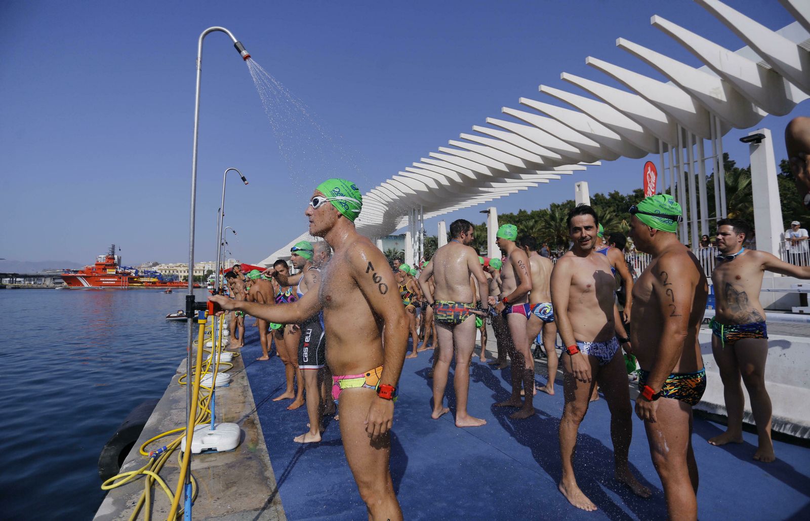 Fotos de la 60ª Travesía a Nado del Puerto de Málaga
