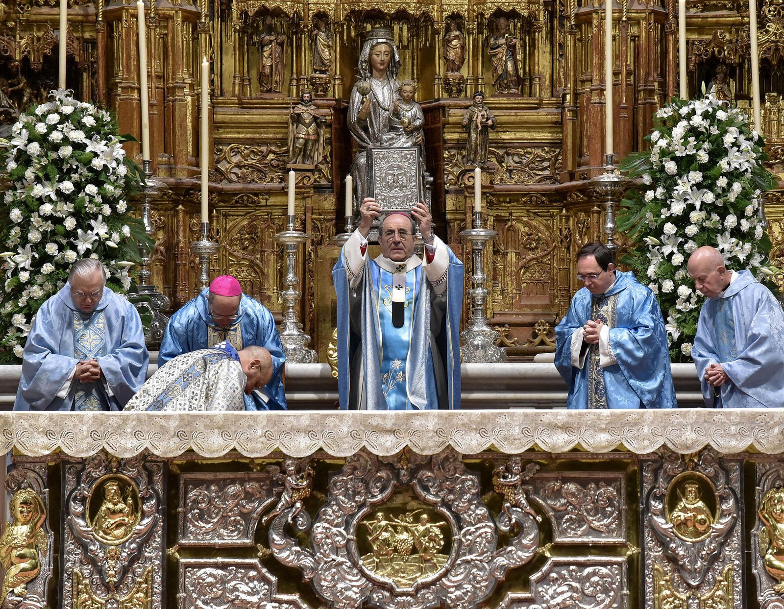 La misa en la Catedral por la Festividad de la Inmaculada, en imágenes