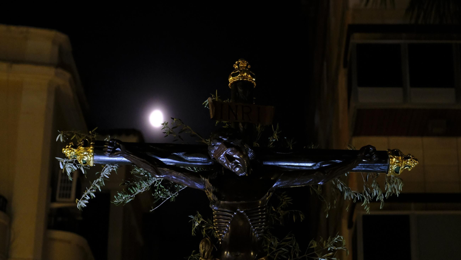 Vía Crucis del Cristo de la Escucha en la Semana Santa de Almería 2025