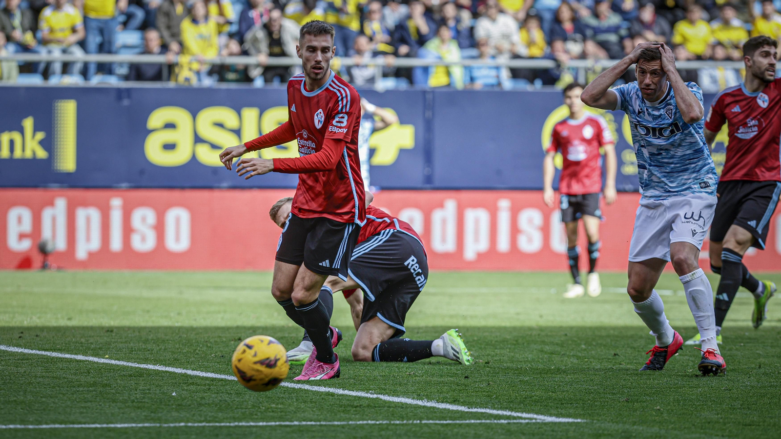 Partido de fútbol Cádiz CF - RC Celta.