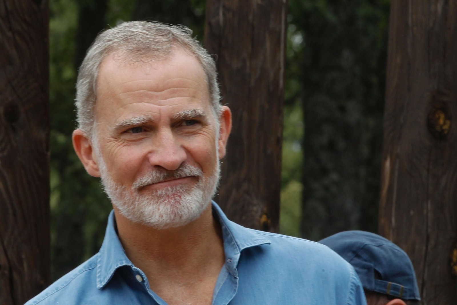 Las fotos de la visita de los Reyes a las zonas afectadas por los incendios en Sanabria y Las Médulas