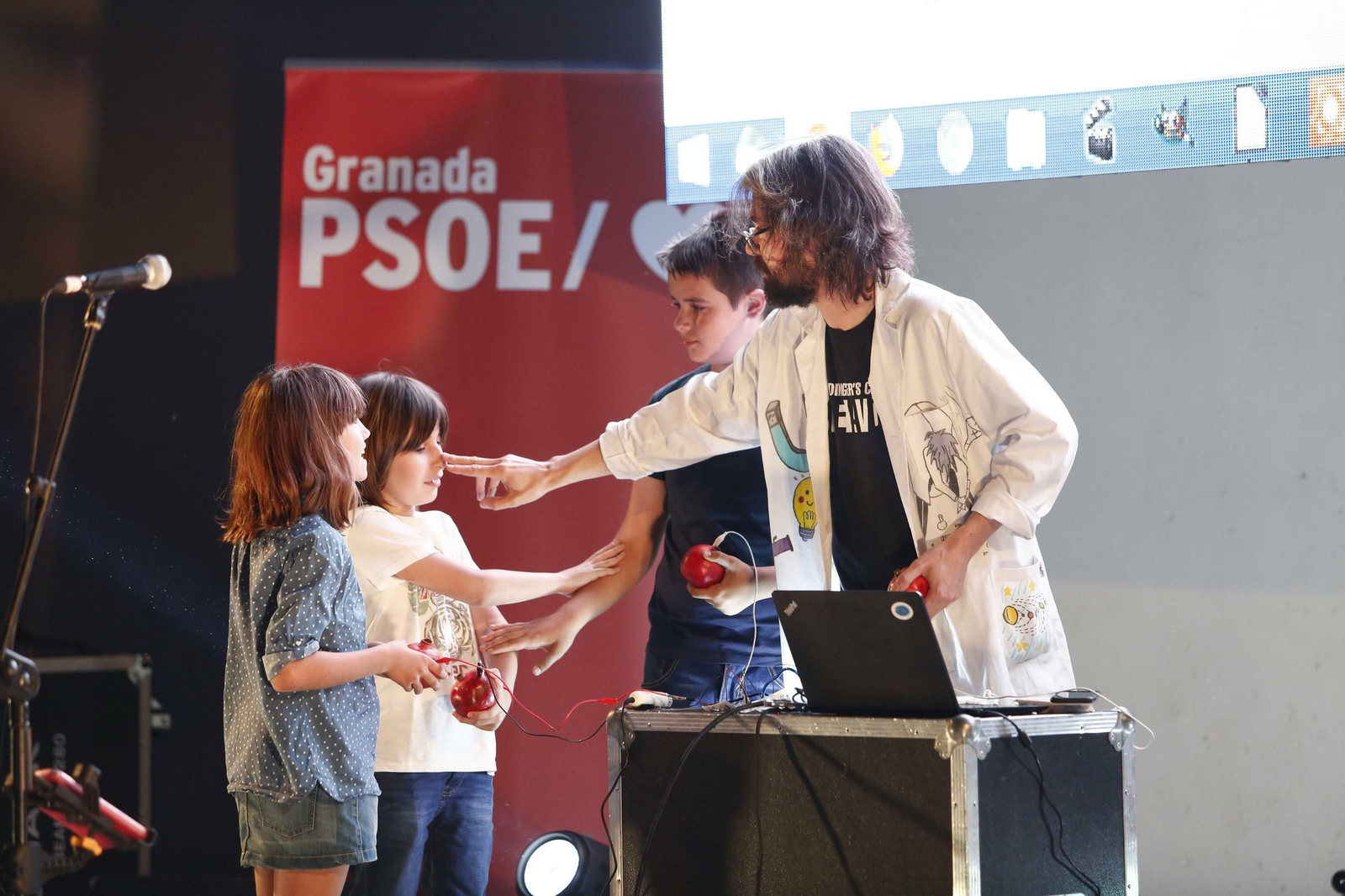 Las imágenes del inicio de la campaña del PSOE Las imágenes del inicio de la campaña del PSOE