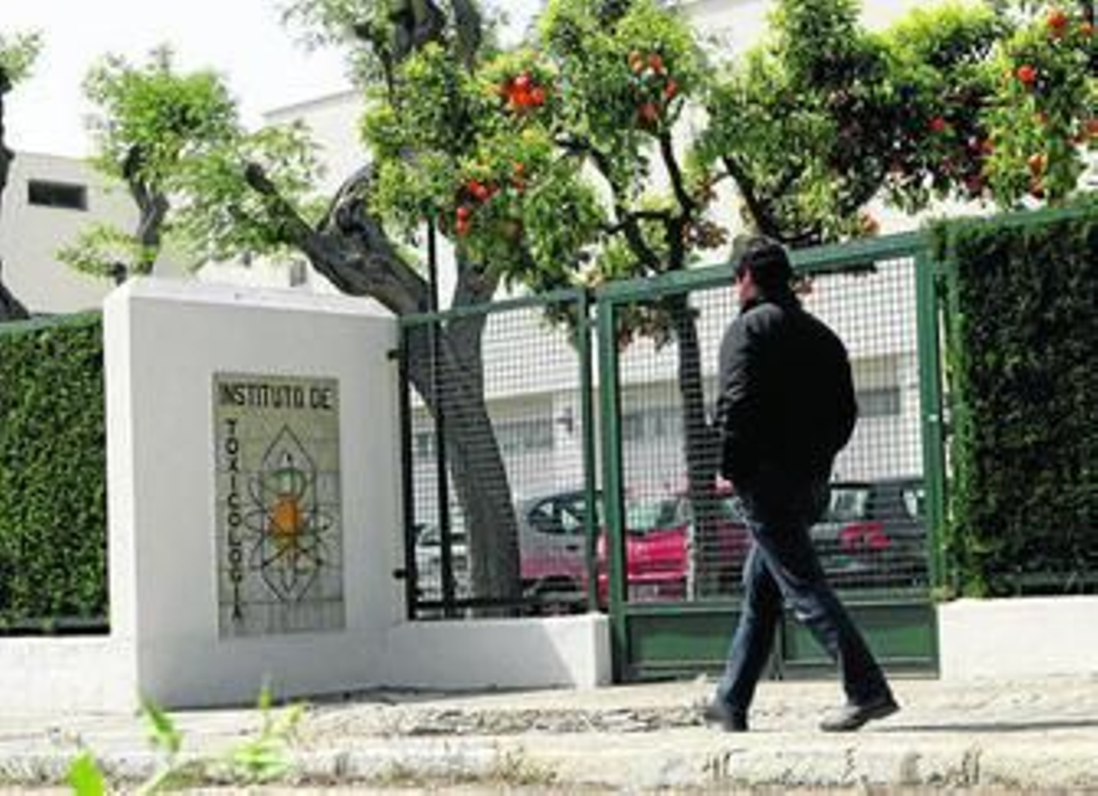 Las instalaciones del Instituto de Toxicología y Ciencias Forenses de Sevilla, donde se detectó el robo de la droga el pasado 22 de marzo.