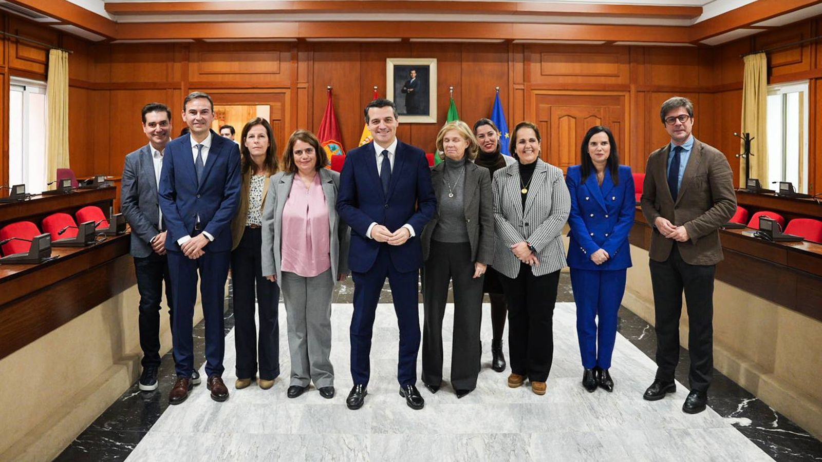 Foto de familia de la presentación realizada en el Ayuntamiento de Córdoba