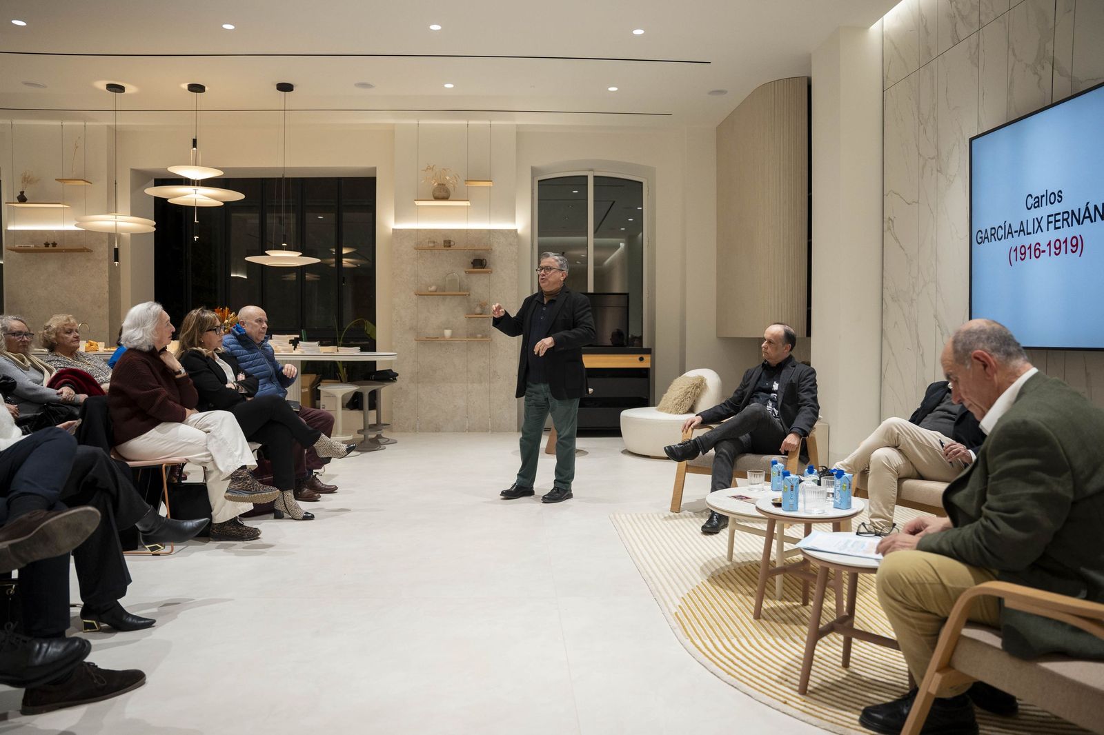 Un siglo de política local: Antonio Llaguno presenta en Almería su libro sobre las alcaldías de Cuevas del Almanzora