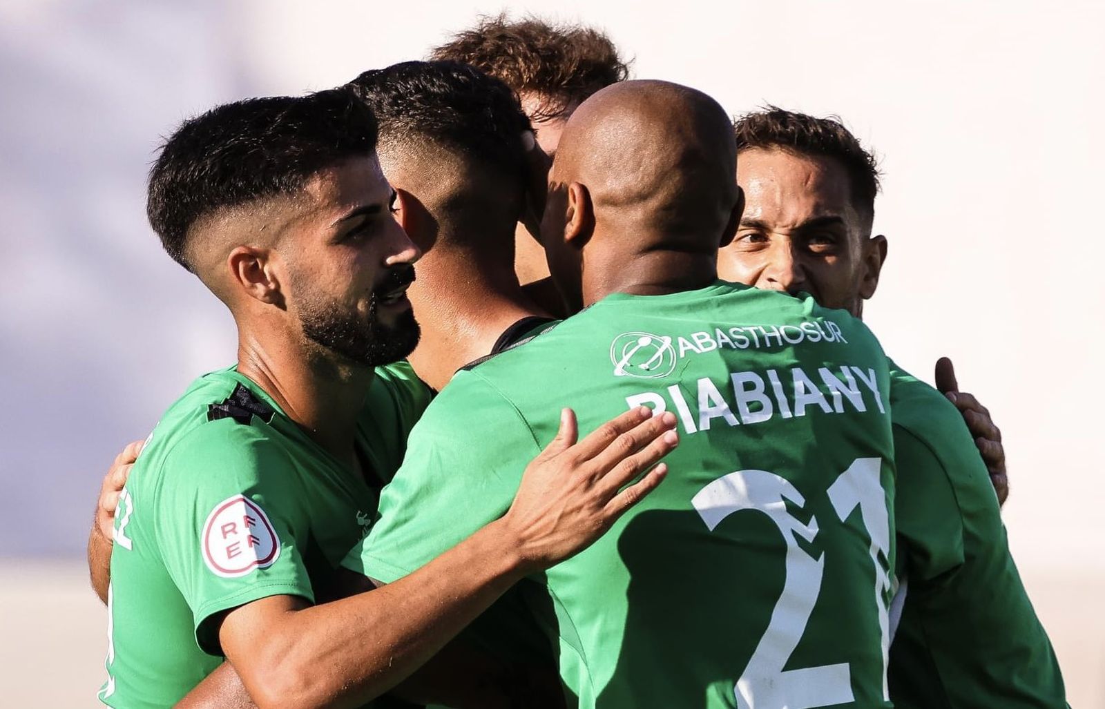 El Antequera celebra un gol.