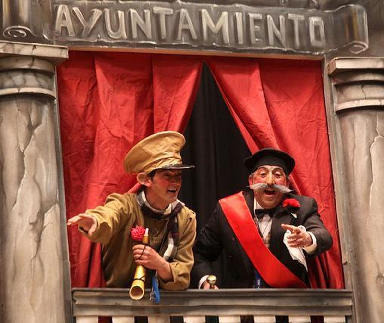 Chirigota Mujeres y hombres y mucha berza  Foto: Jesus Marin