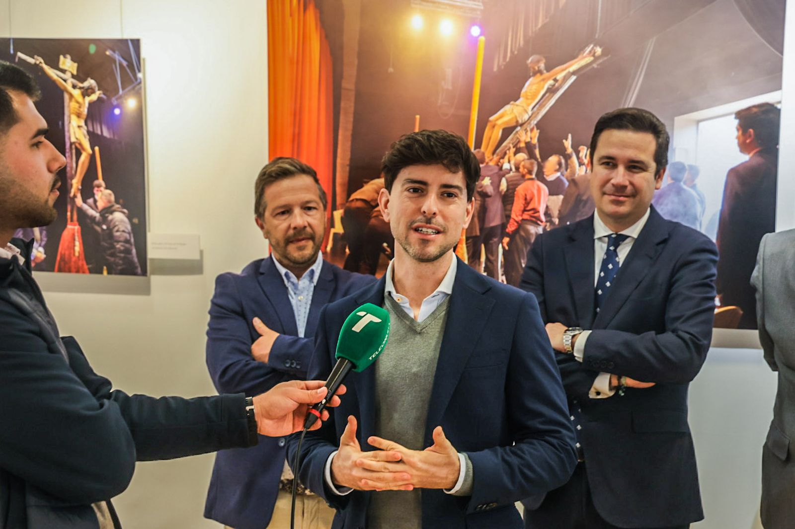 La exposición 'Cristo en la Prisión' en fotografías