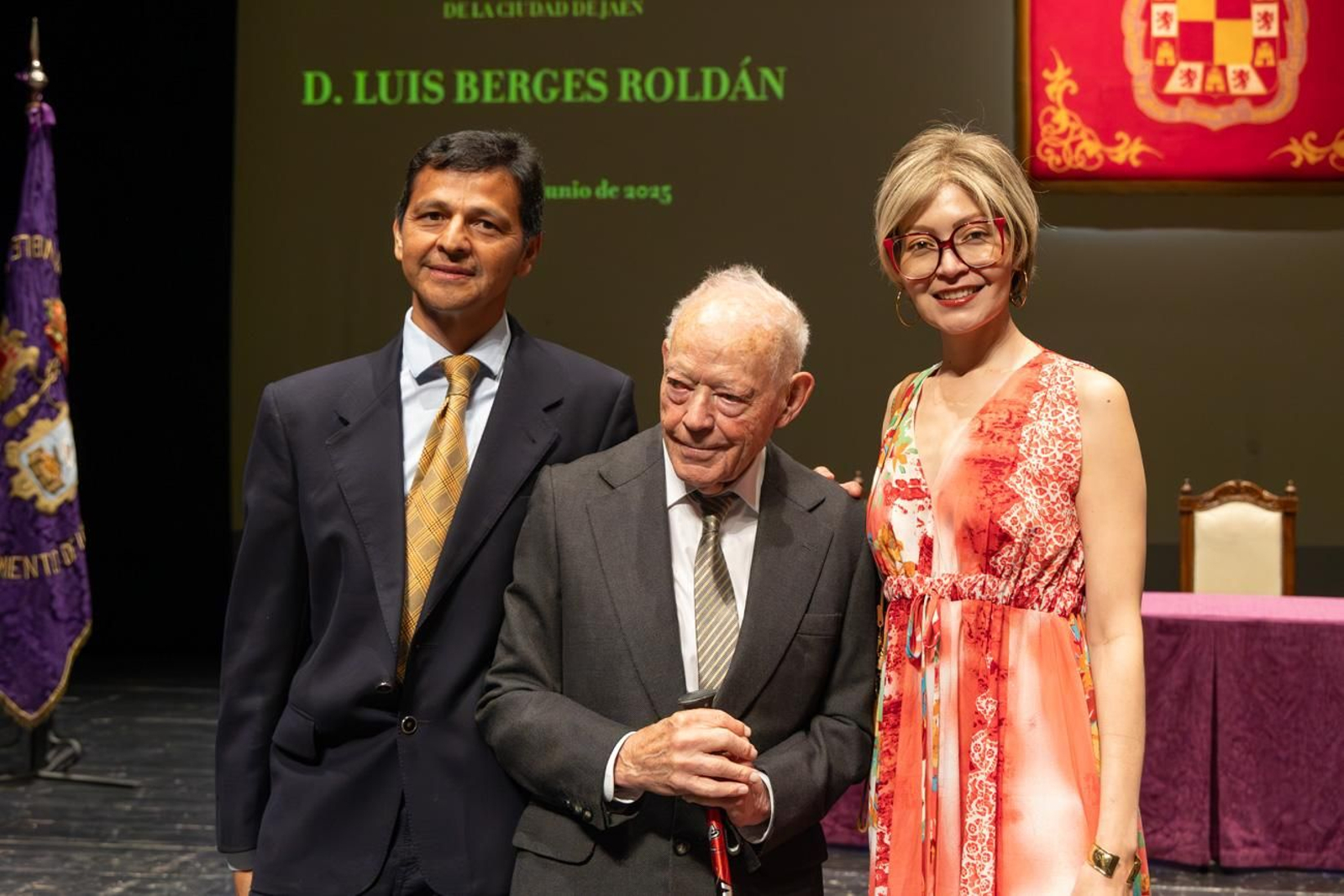 Entrega de la Medalla de Oro de la Ciudad a Luis Berges