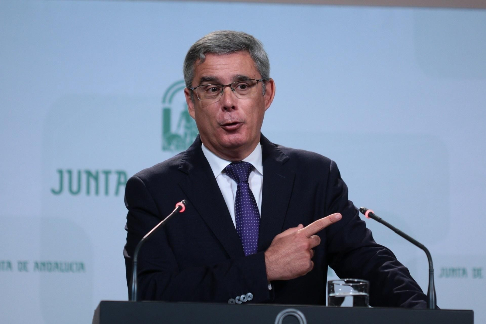 El portavoz de la Junta, Juan Carlos Blanco, durante la rueda de prensa.