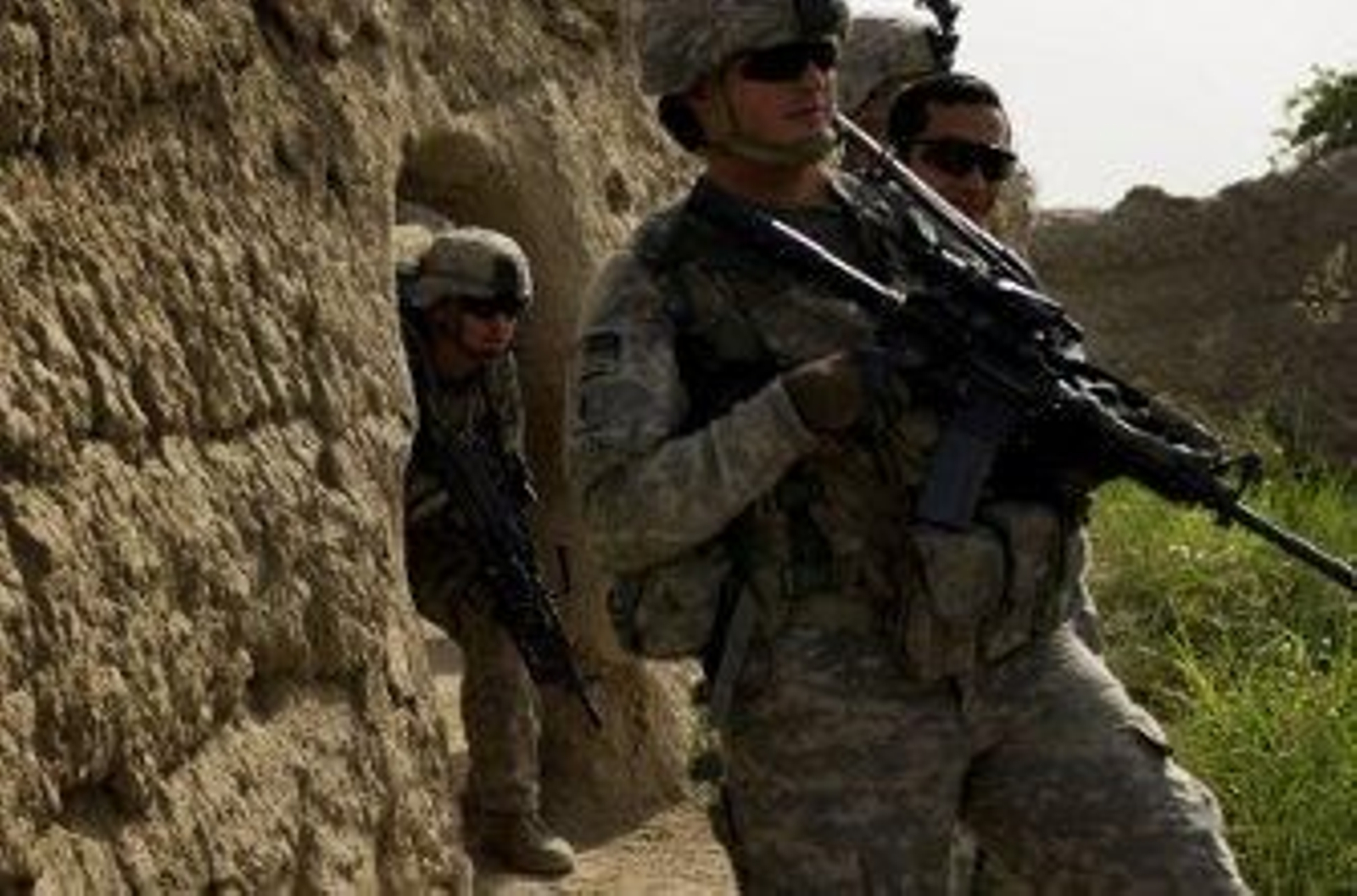 Al menos 52 civiles muertos por el disparo de un cohete de la OTAN en Afganistán