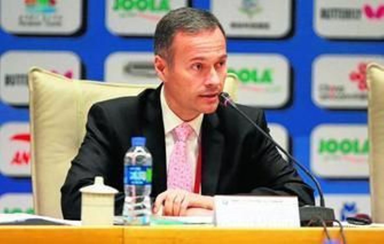 Raúl Calín, durante un acto como nuevo directivo de la Federación Internacional de Tenis de Mesa.