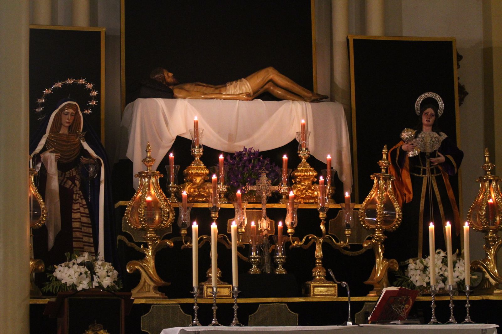 Quinario en la soledad al Santísimo Cristo yacente