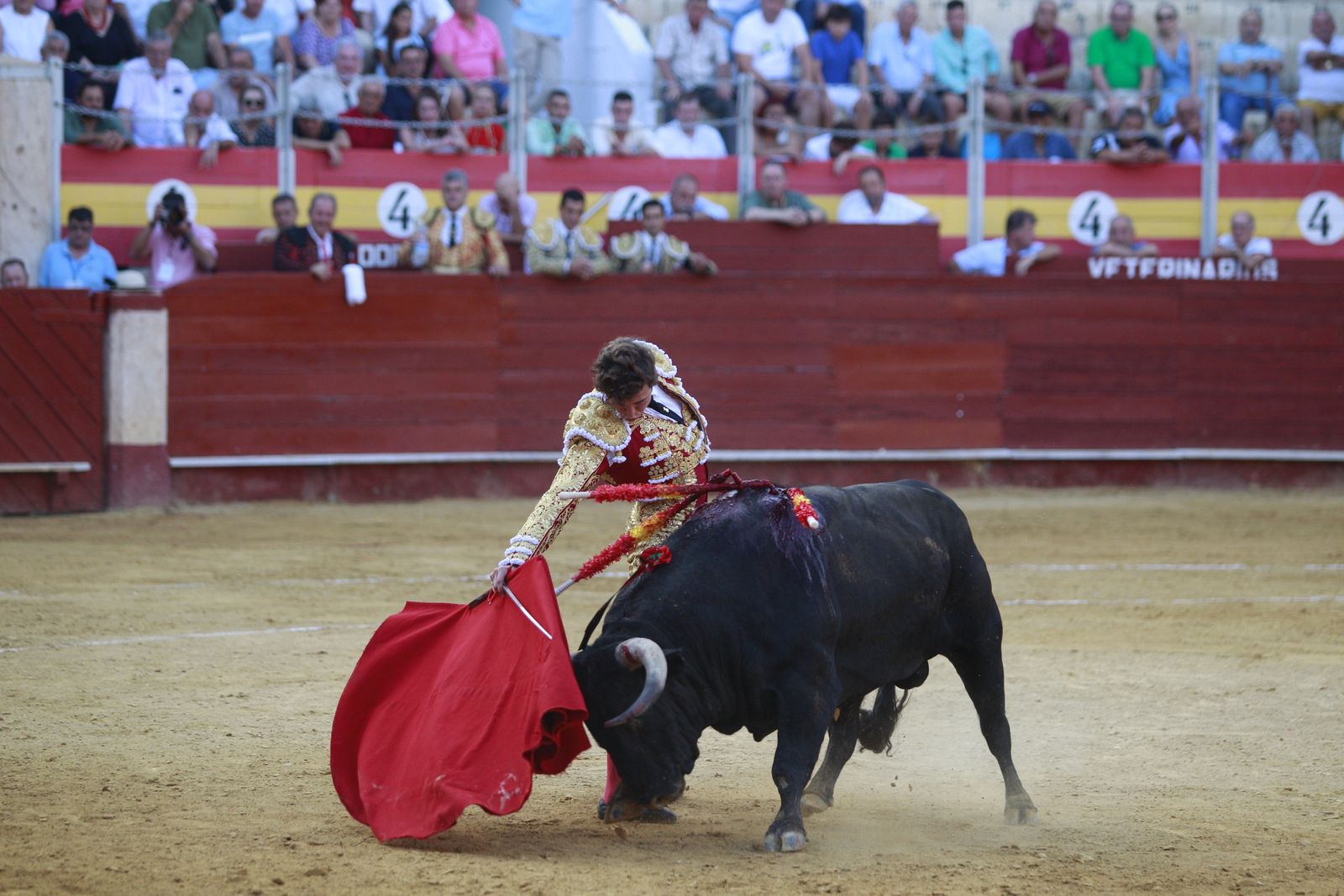 Imágenes de la corrida de toros del jueves en la Feria de Almería 2024