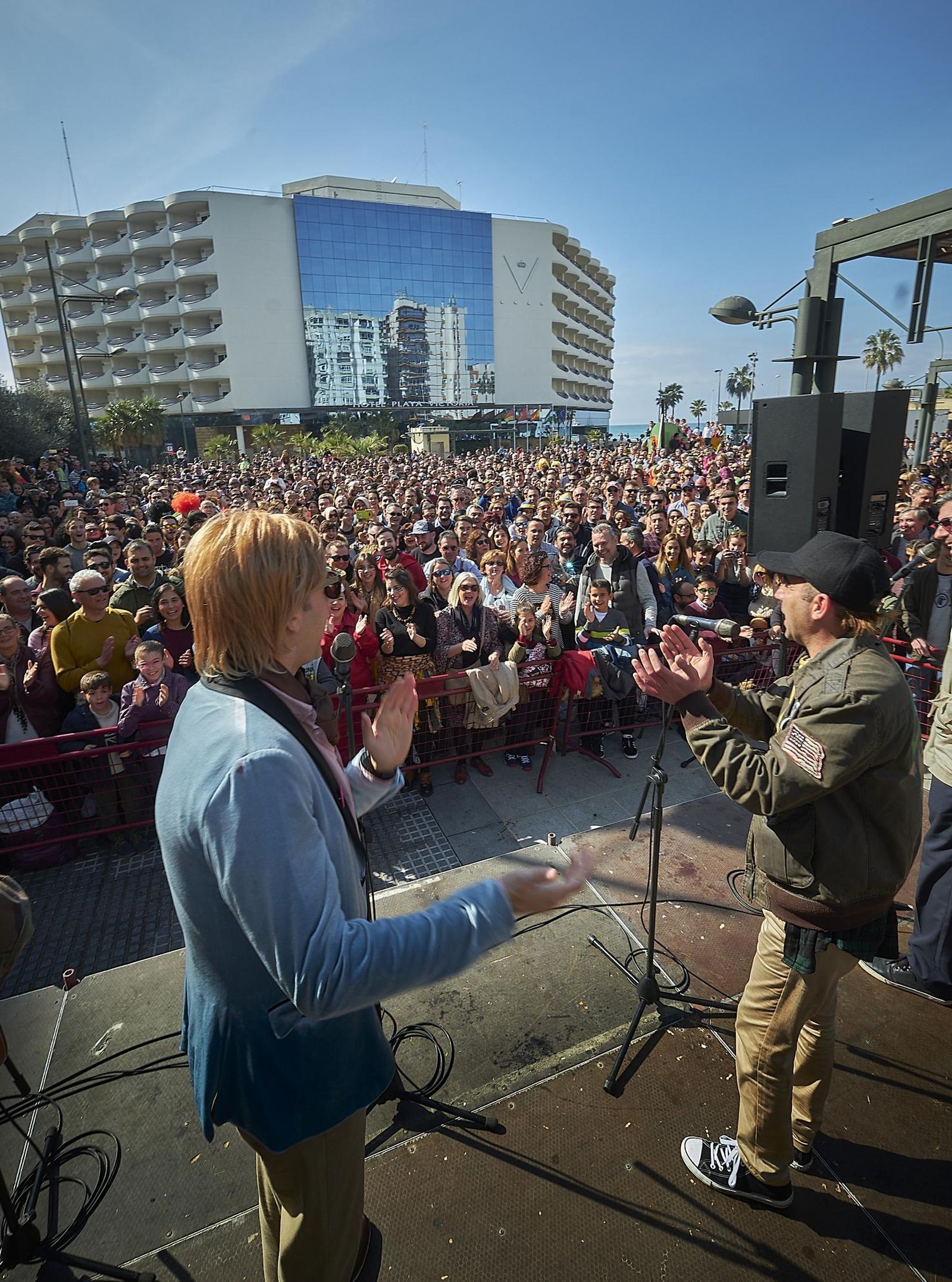 Las imágenes de la Batalla de Coplas y el carrusel de la Viña