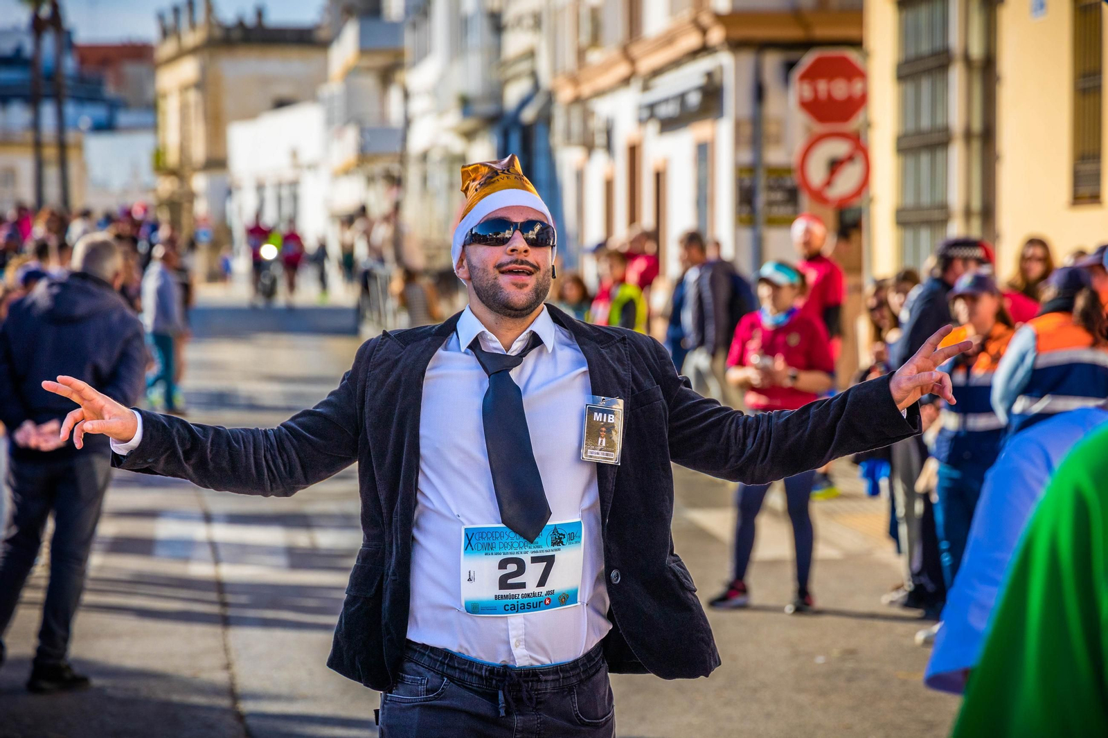 Gran ambiente en la Carrera Solidaria de la Divina Pastora en San Fernando