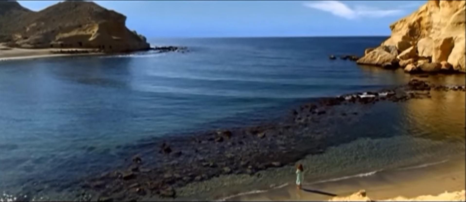 Escena de 'Camino' en la Playa de los Cocedores