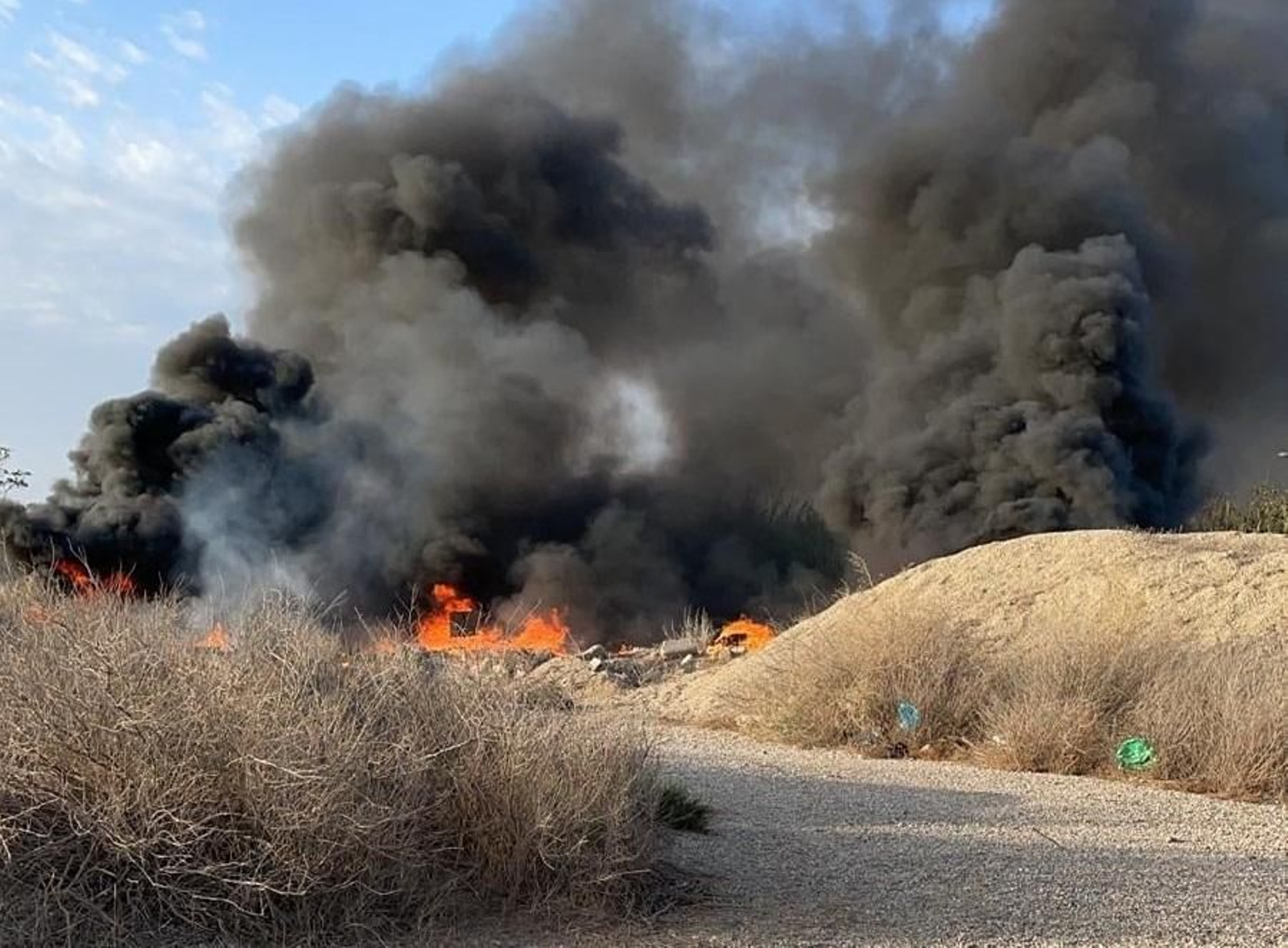 Hace unas semanas tuvo lugar un incendio en Rambla Carcauz por los vertidos incontrolados.