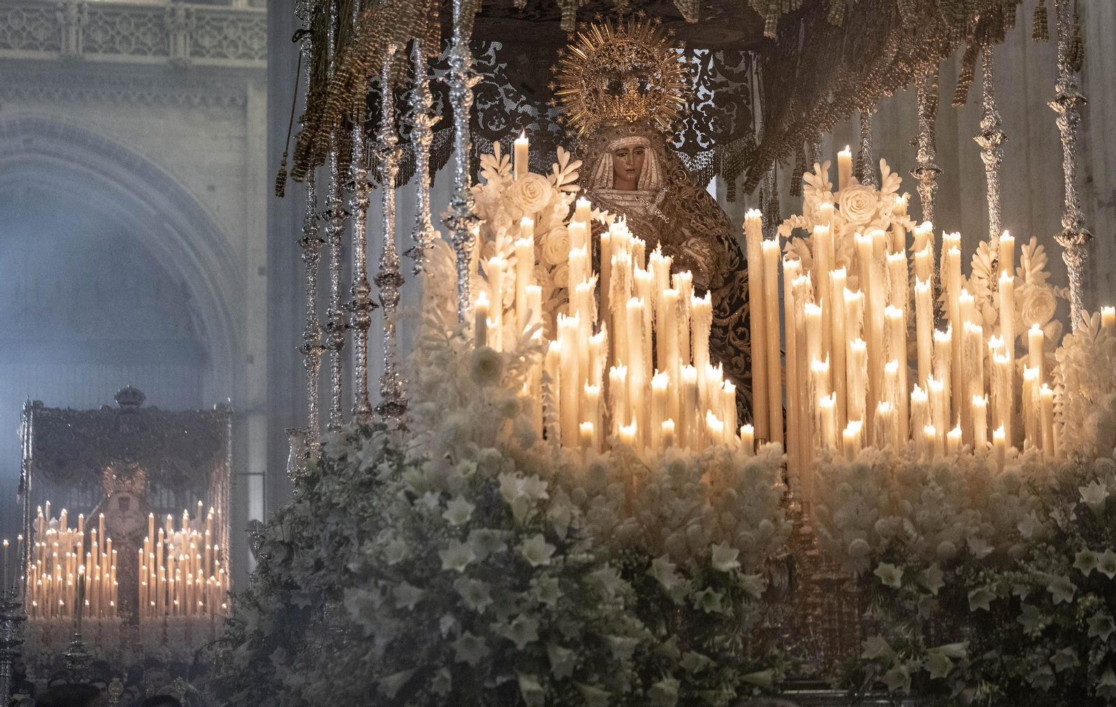 La procesión Magna desde la Catedral, todas las fotos