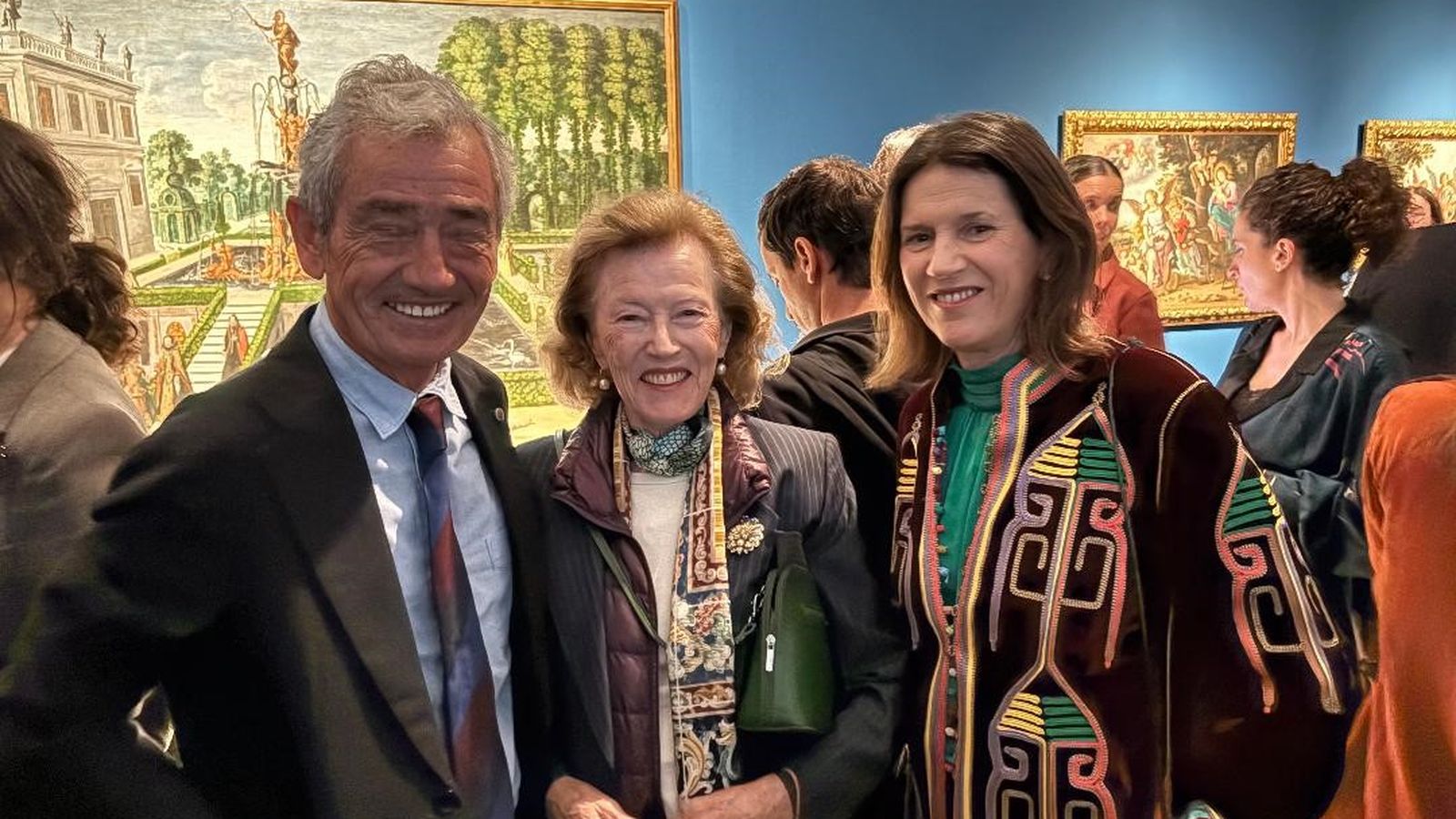 José María Pacheco Guardiola, Ivita Halcón y Luisa Parias, en la Fundación Cajasol.