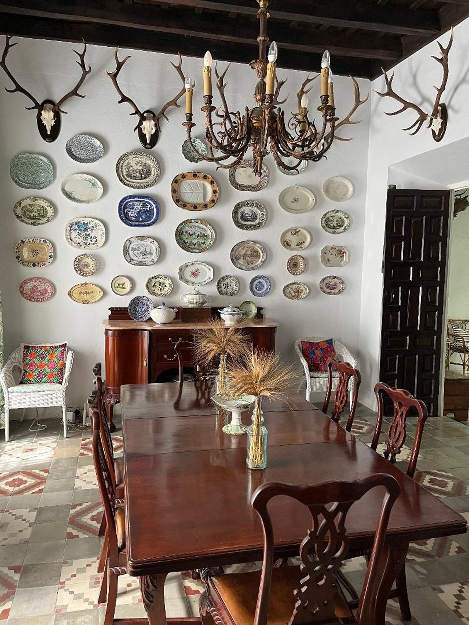 Así es el interior de la casa de Sanlúcar del matrimonio Angulo-Cuquerella