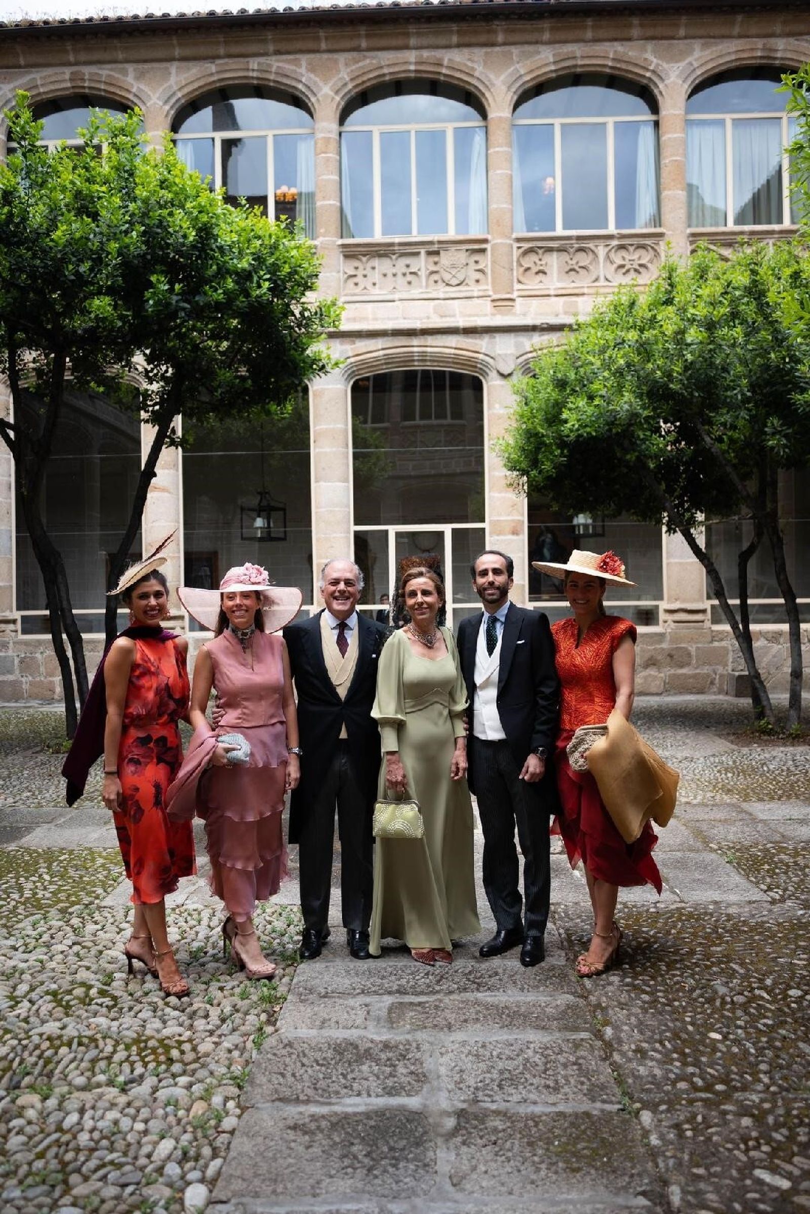 El matrimonio Bohórquez Ruiz-Mateos con sus hijos Patricia, Marta, Lucía y Joaquín Bohórquez Ruiz-Mateos.