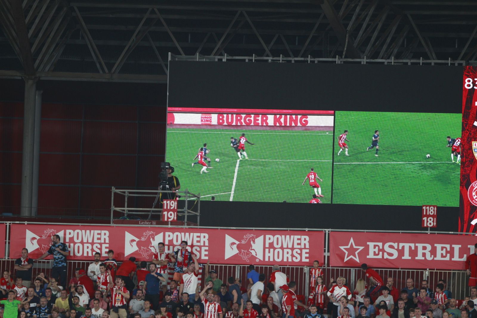 Imágenes del partido de fútbol U.D. Almería-Girona F.C.