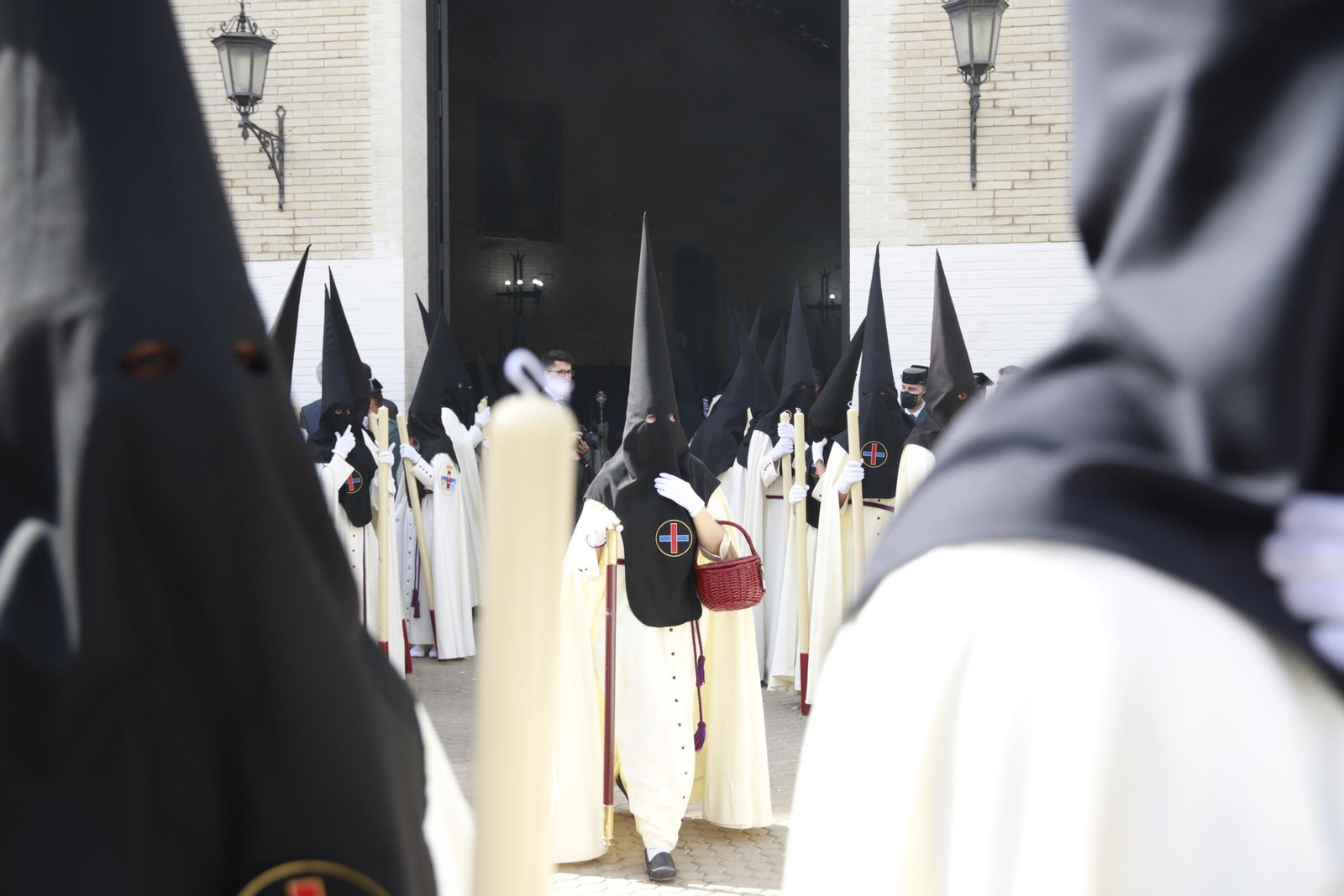 Fotos de La Hermandad de San Pablo  un Lunes Santo en la Semana Santa de Sevilla