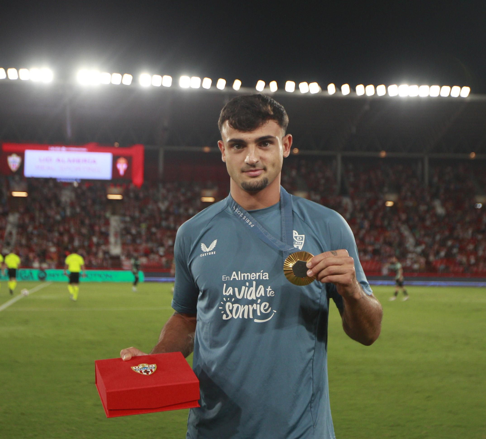 El partido U.D. Almería-Sporting de Gijón, en imágenes