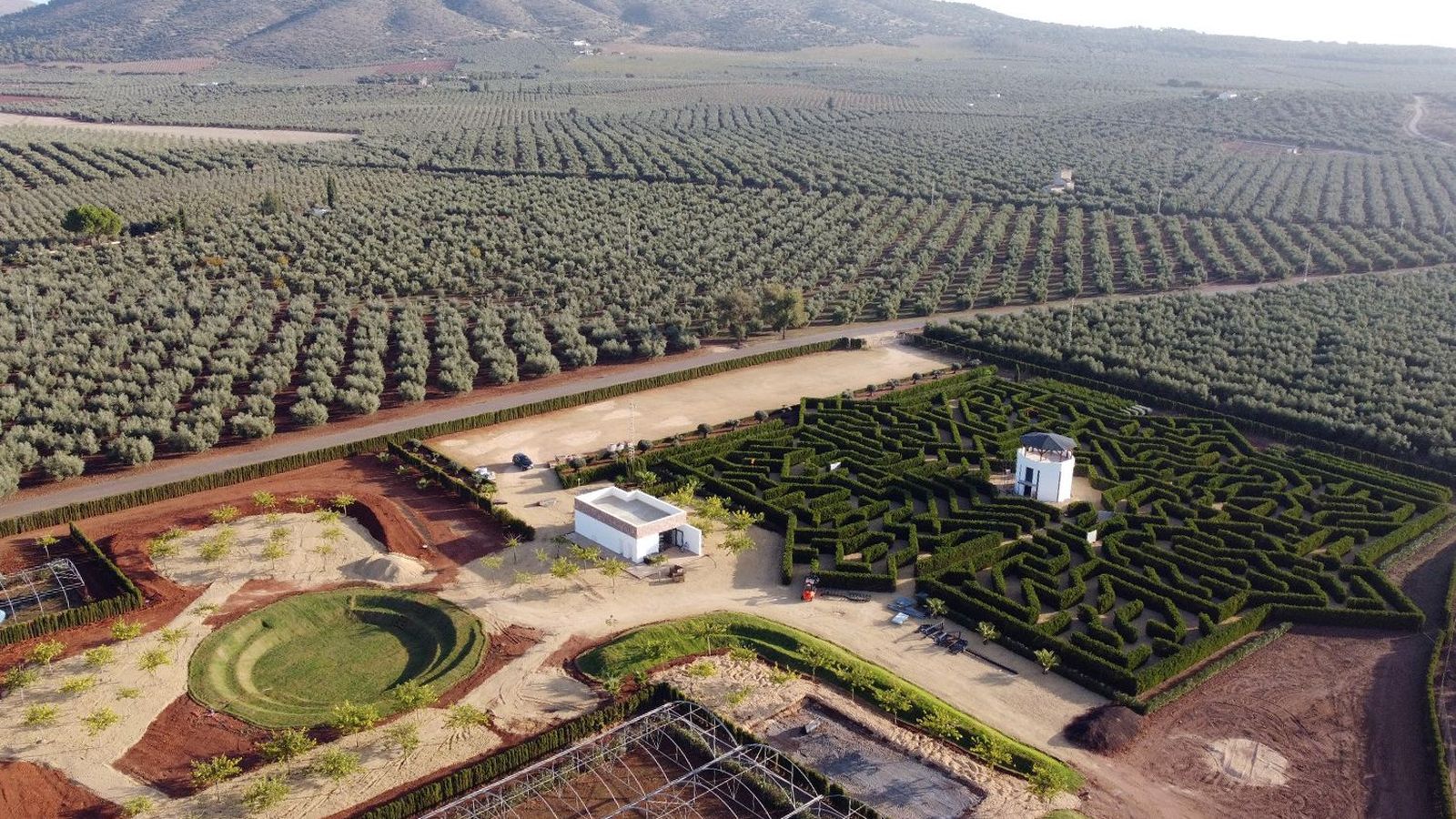 Vista aérea del Laberintus Park, inspirado en la Alhambra