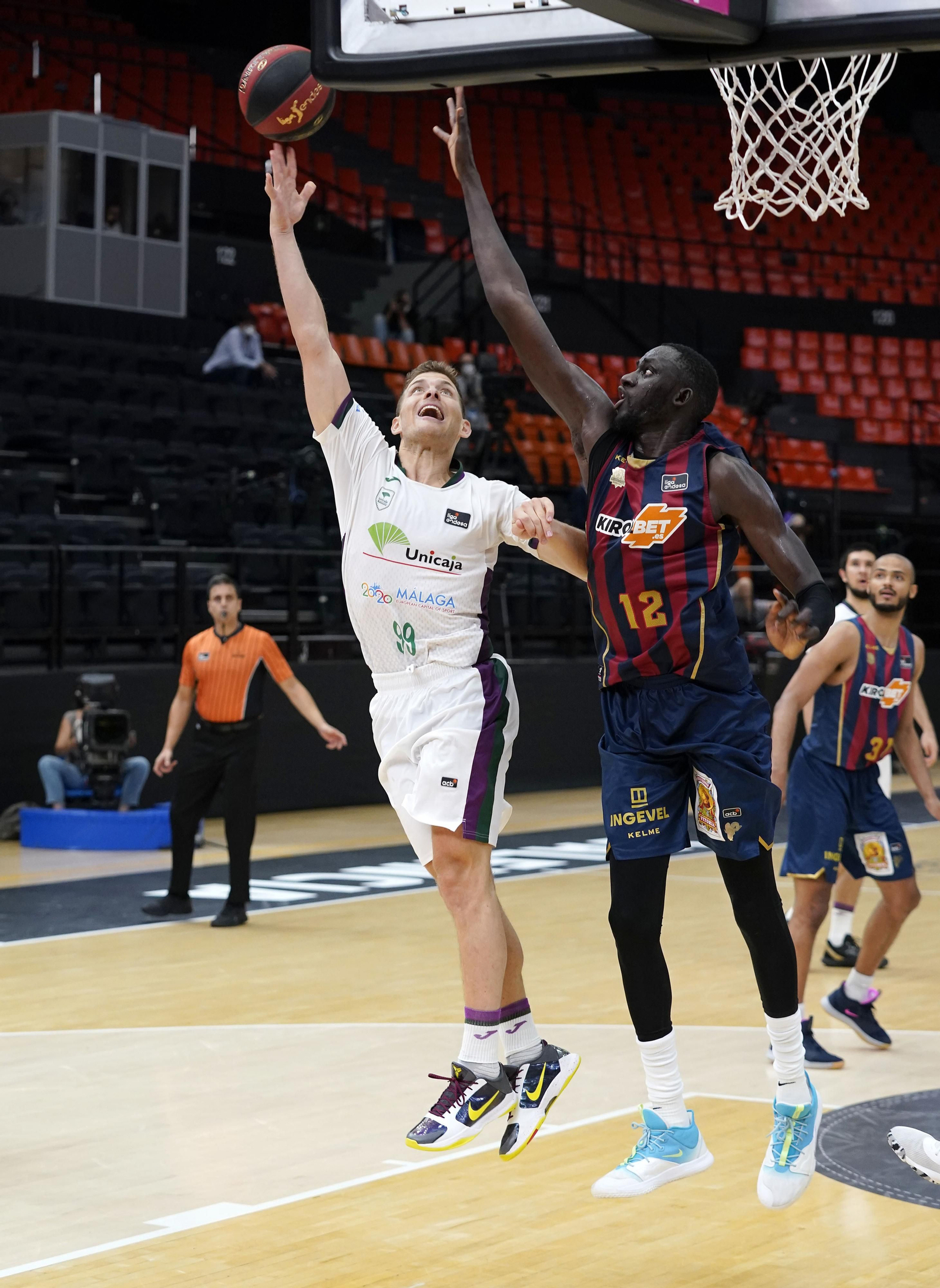 El Baskonia-Unicaja, en fotos