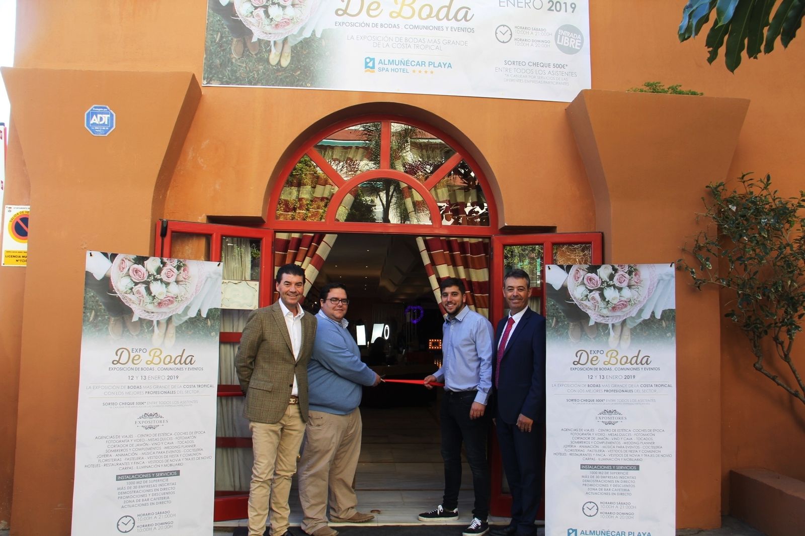 Esta feria de celebraciones, que se celebra en el hotel Almuñécar Playa, se clausura este domingo