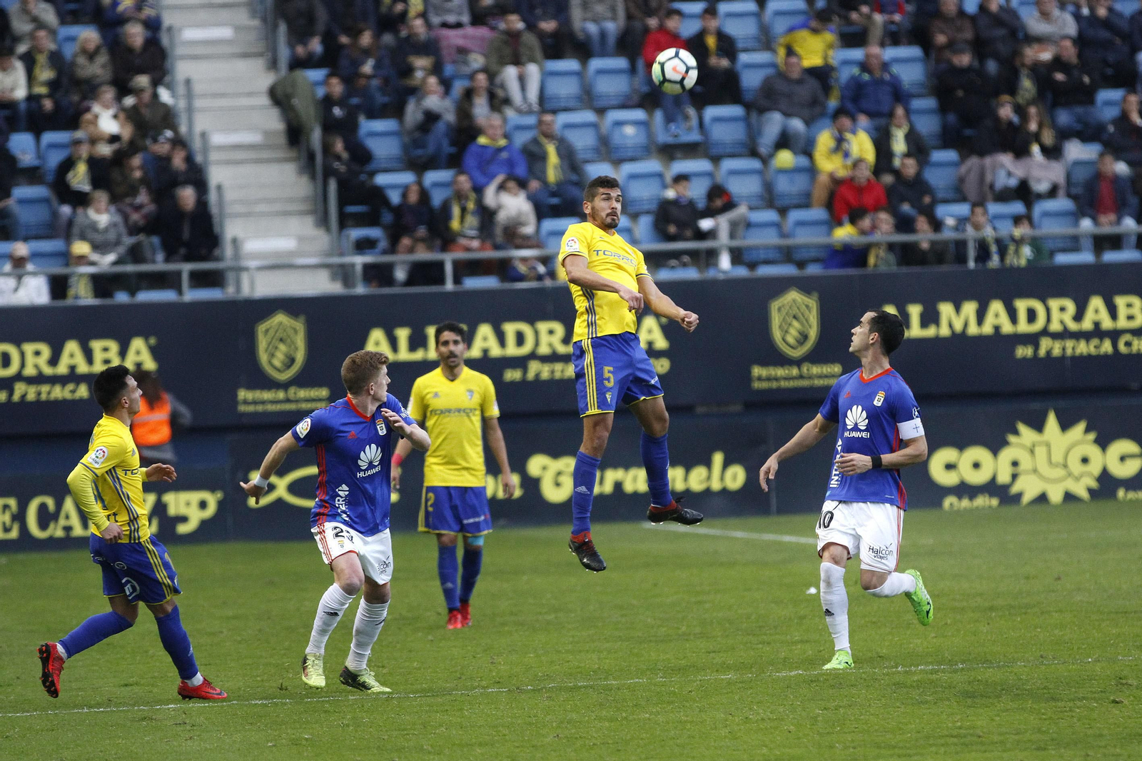 El Cádiz-Oviedo, en imágenes