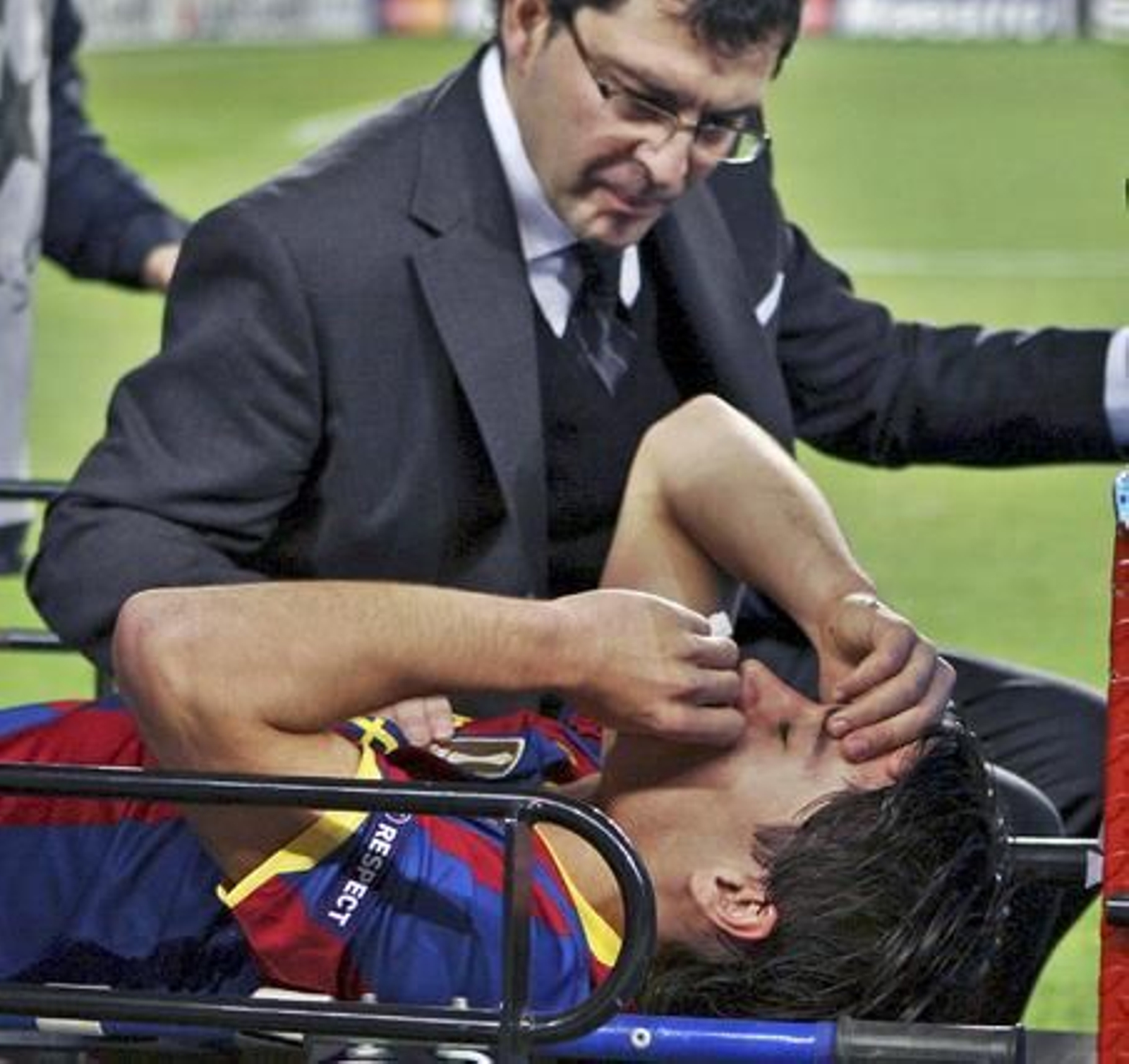 El Barcelona cierra con una victoria ante el Rubin (2-0) la primera fase de la Liga de Campeones. / EFE