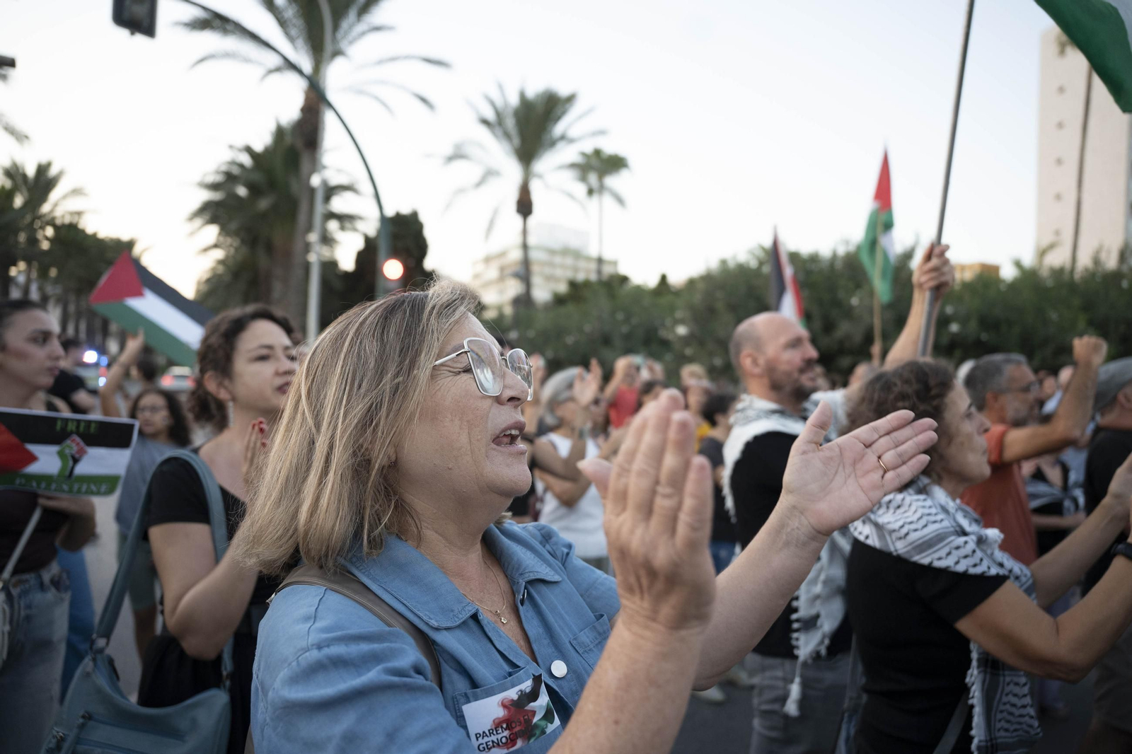 Manifestación convocada por la Plataforma Almería por Palestina