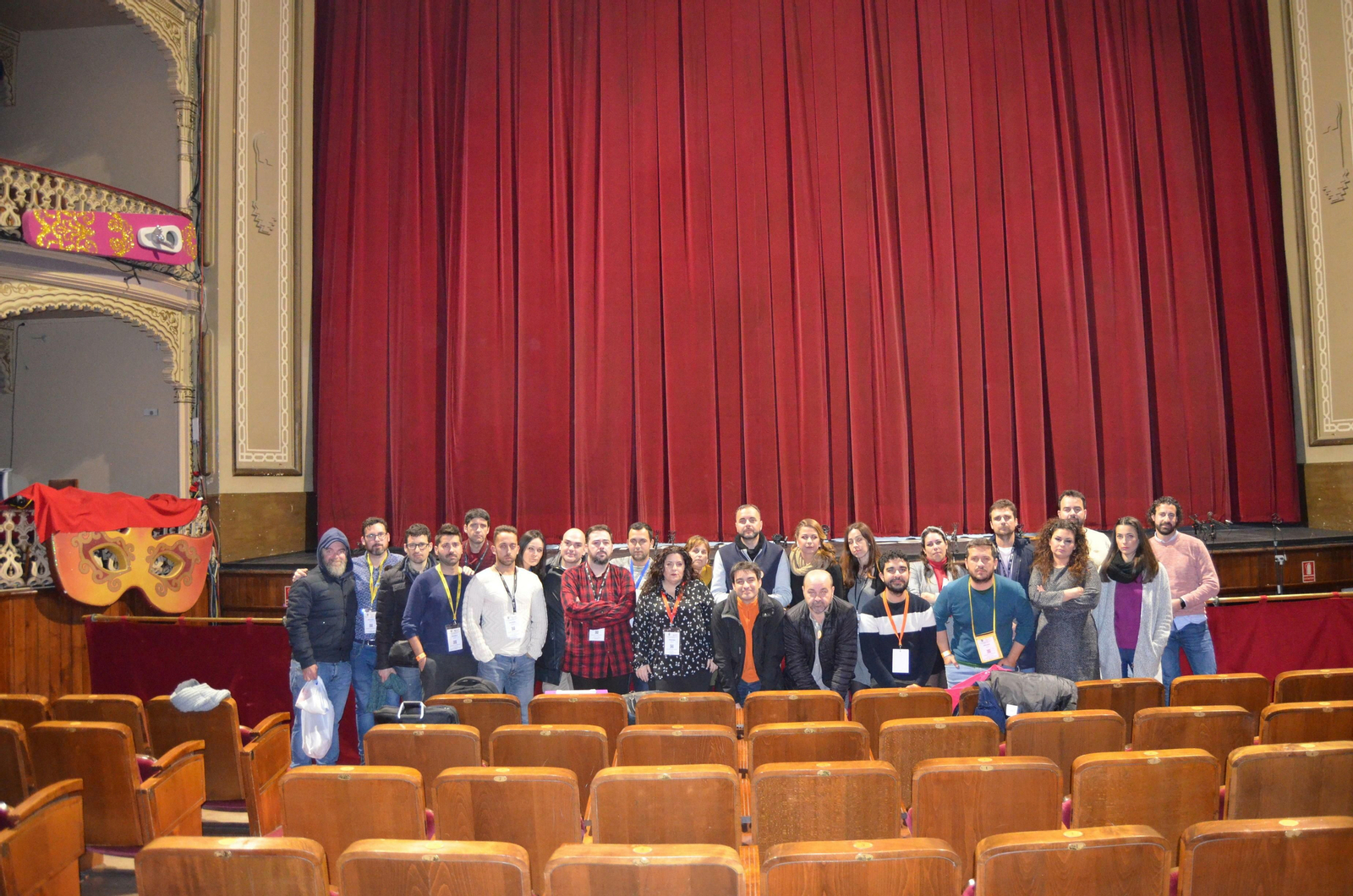 Representantes de los medios que cubren el COAC se solidarizaron con los compañeros de Canal Sur amenazados.