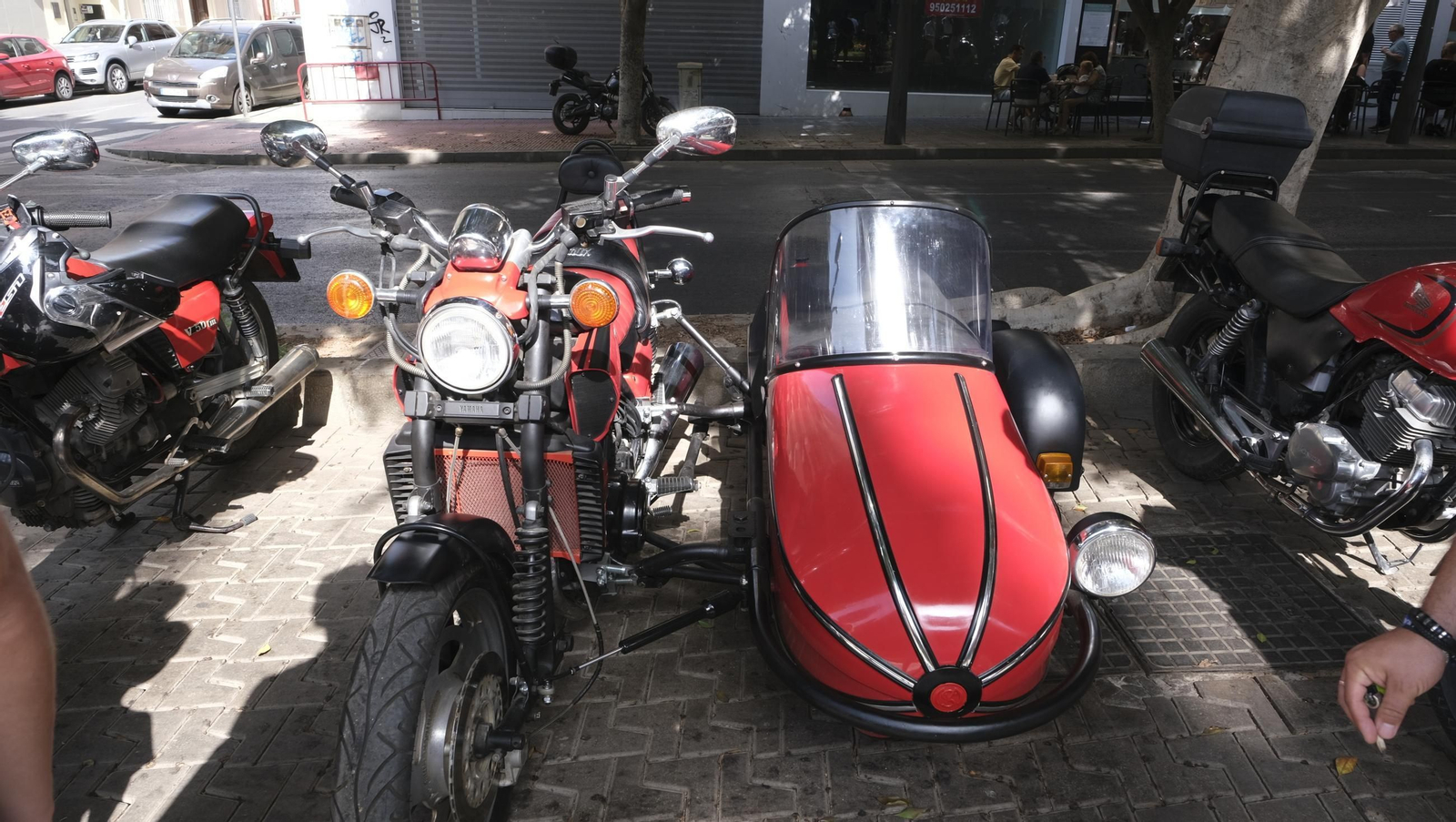 Exposición de motos antiguas y Ducatis en la Feria de Almería 2025, en imágenes