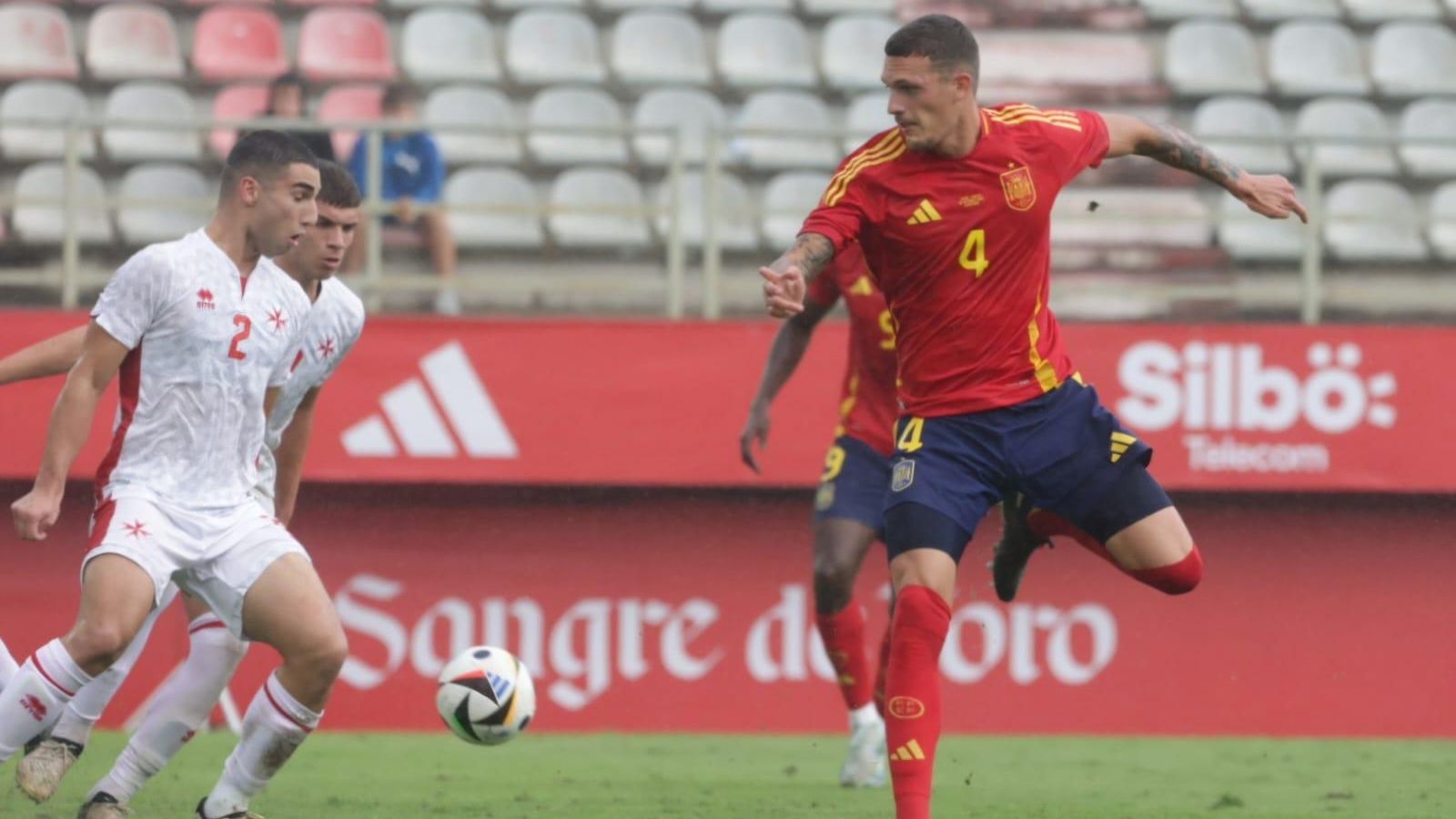 Roberto, debut y gol con España sub 21