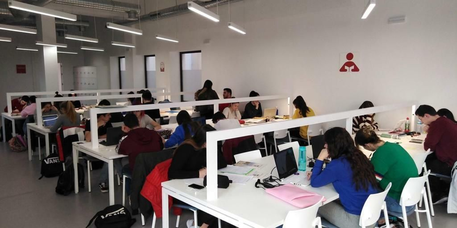 Sala de estudio de la Biblioteca Central ‘José María Artero’.