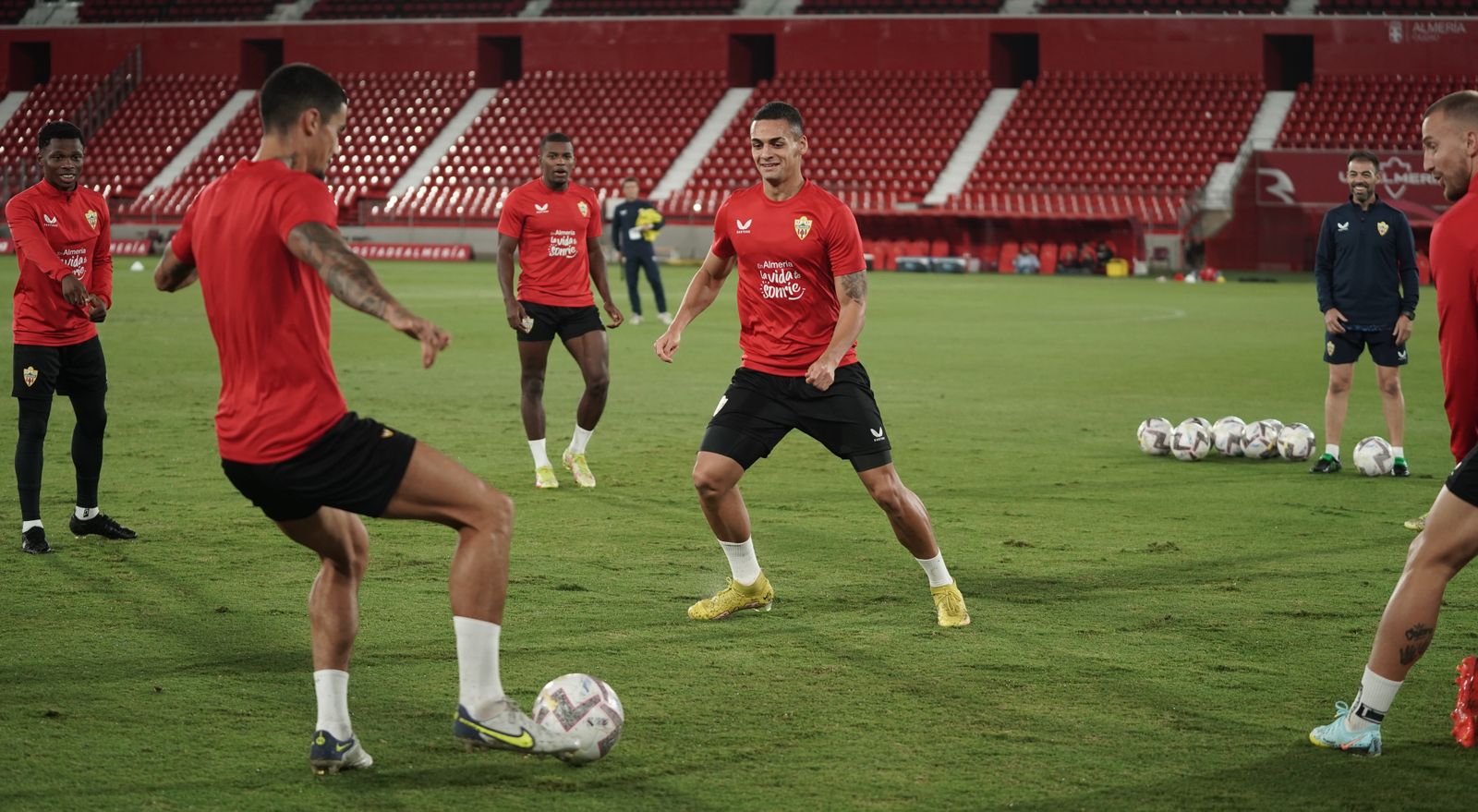 Kaiky, en el centro de la imagen, será uno de los principales atractivos