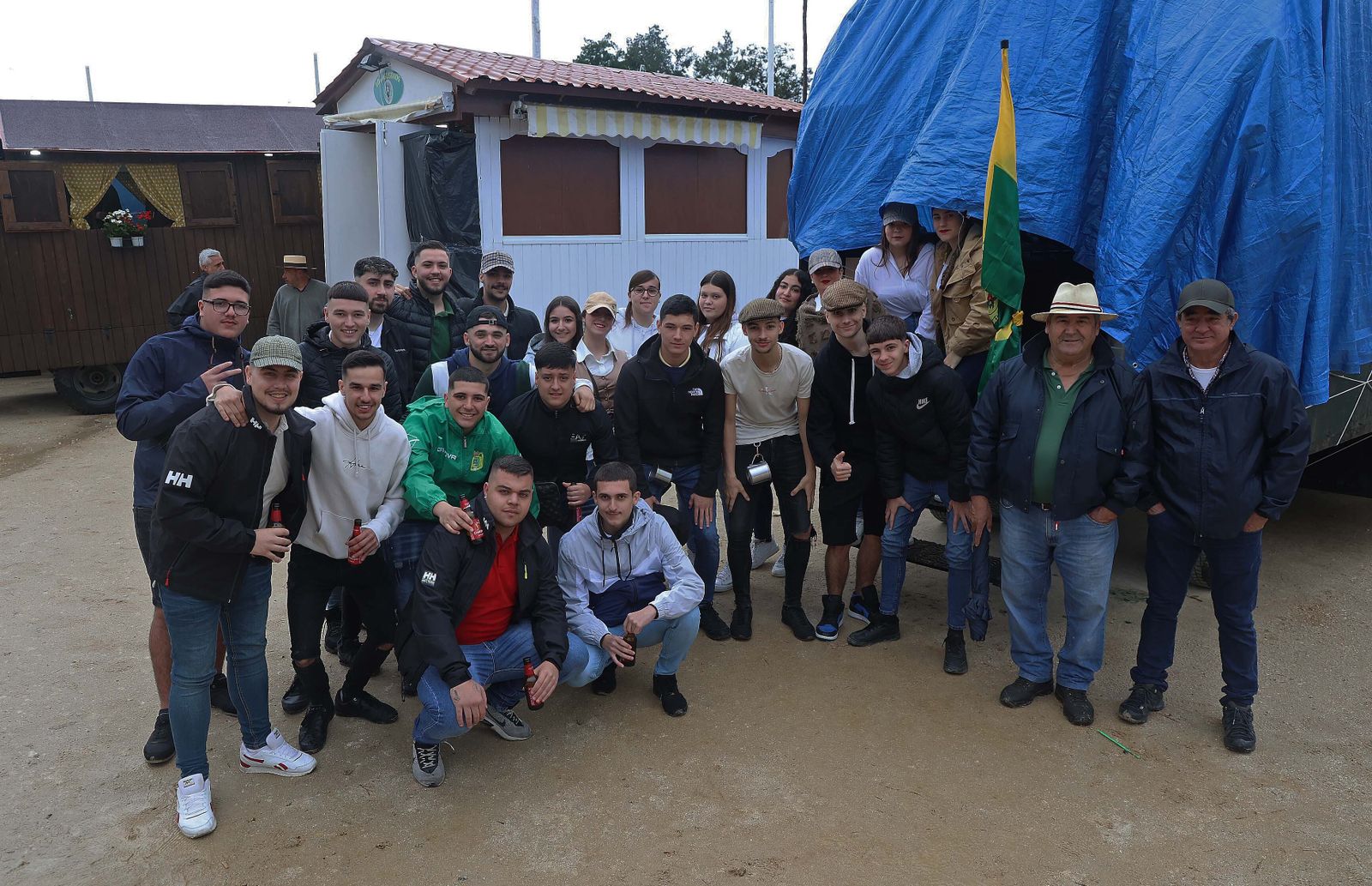 Búscate en las fotos del sábado en la romería de Los Barrios