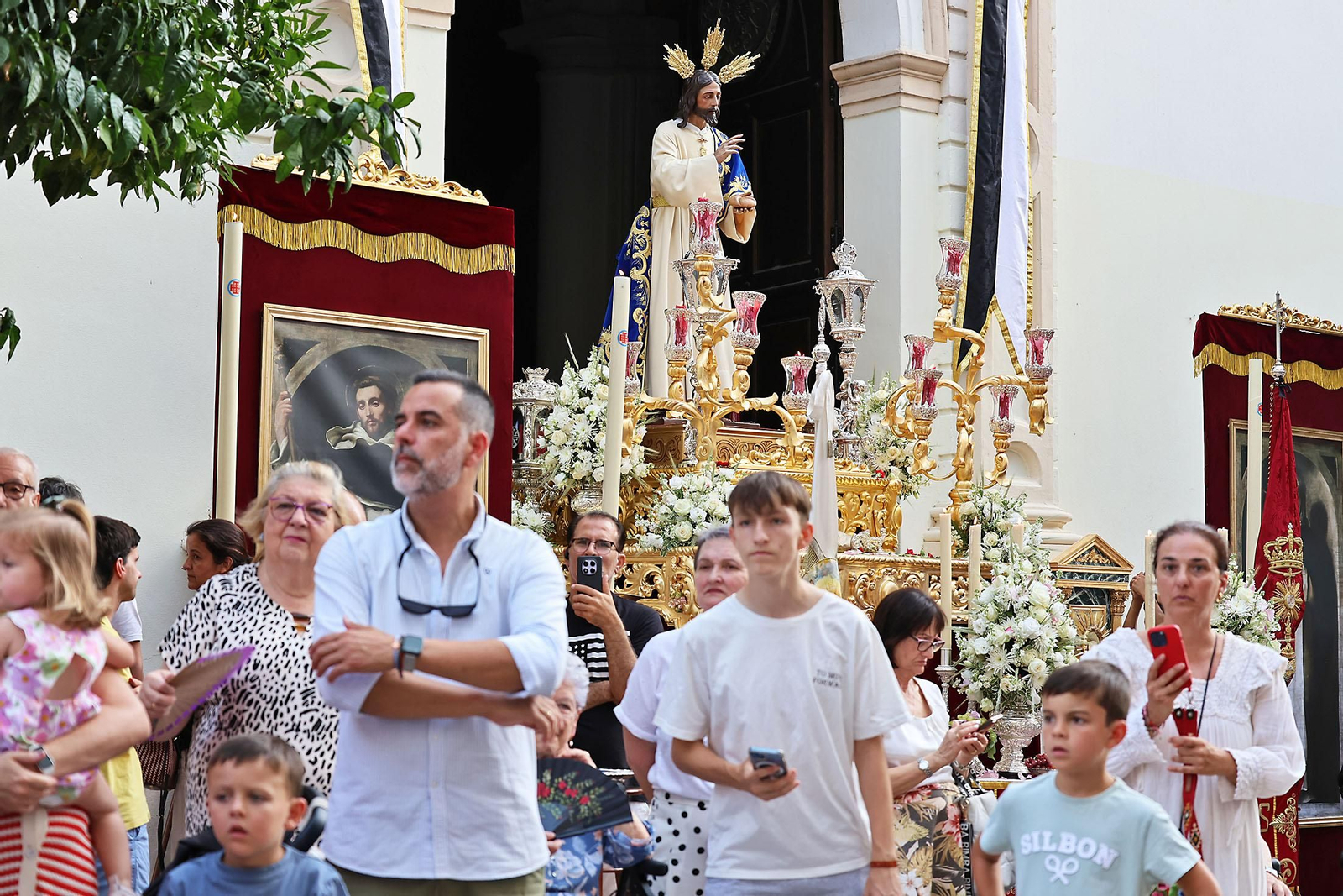 Imágenes de la procesión del Corpus Christi por las calles de Huelva