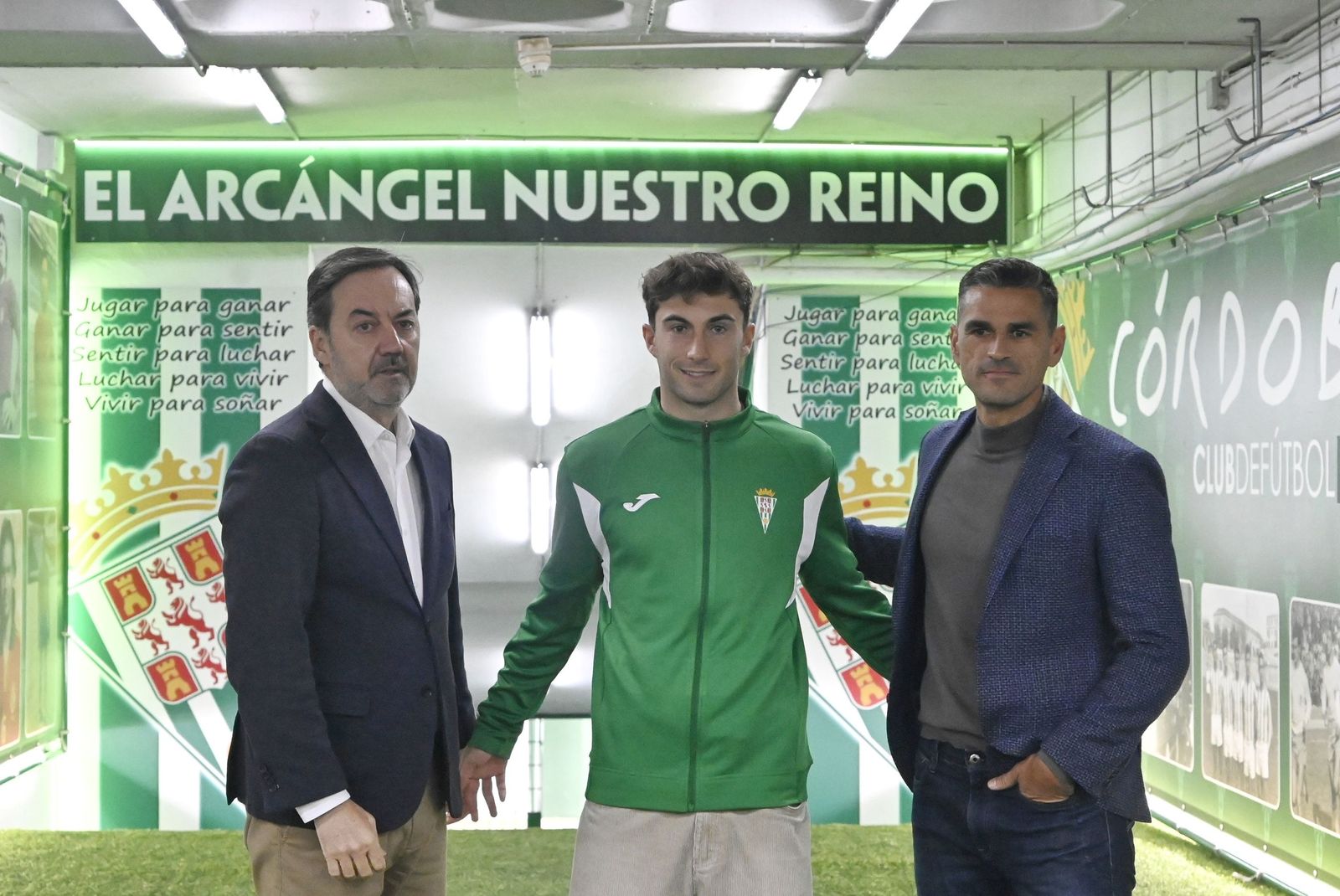 Las fotos de la presentación de Mikel Goti como jugador del Córdoba CF