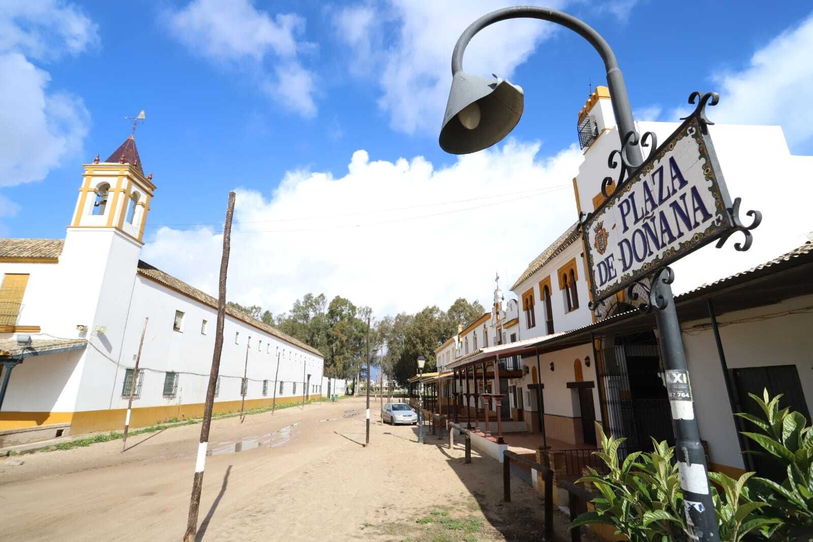 Imágenes del Rocío desierto.