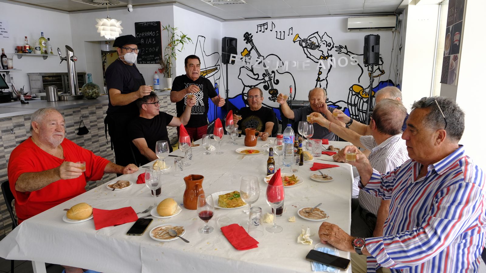 Reunión de los Teddy Boys y amigos en Cafetería 2mil6.