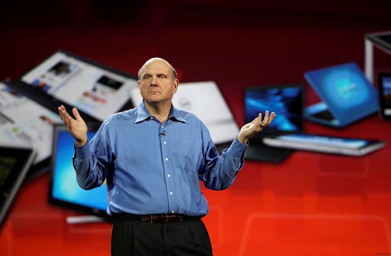 es un empresario y ex director ejecutivo de la empresa informática Microsoft.